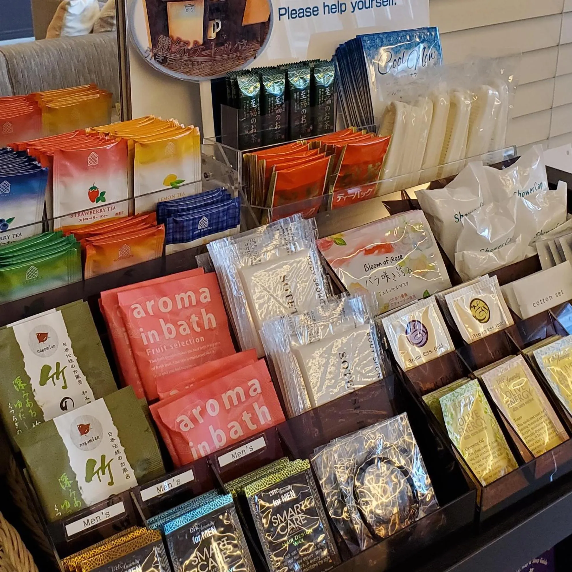 Lobby or reception in Sotetsu Fresa Inn Yokohama Totsuka - Renovated in March 31st 2025