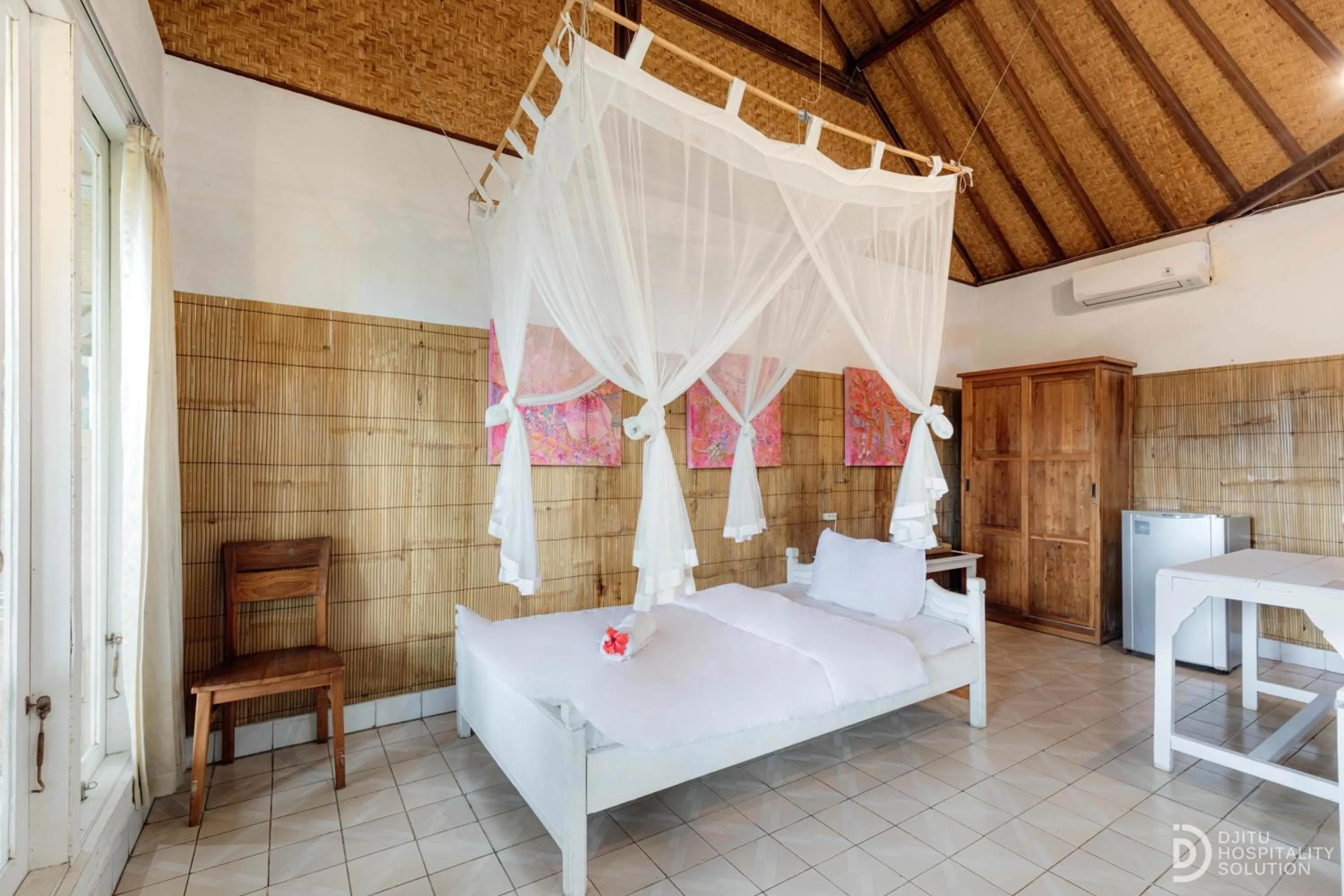 Bedroom, Bed in Taman Indrakila