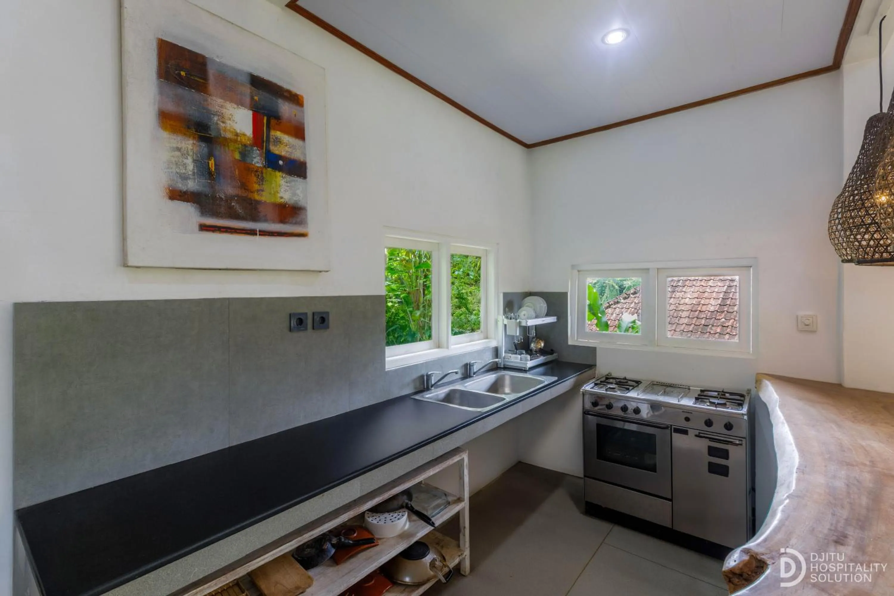 Kitchen or kitchenette in Taman Indrakila