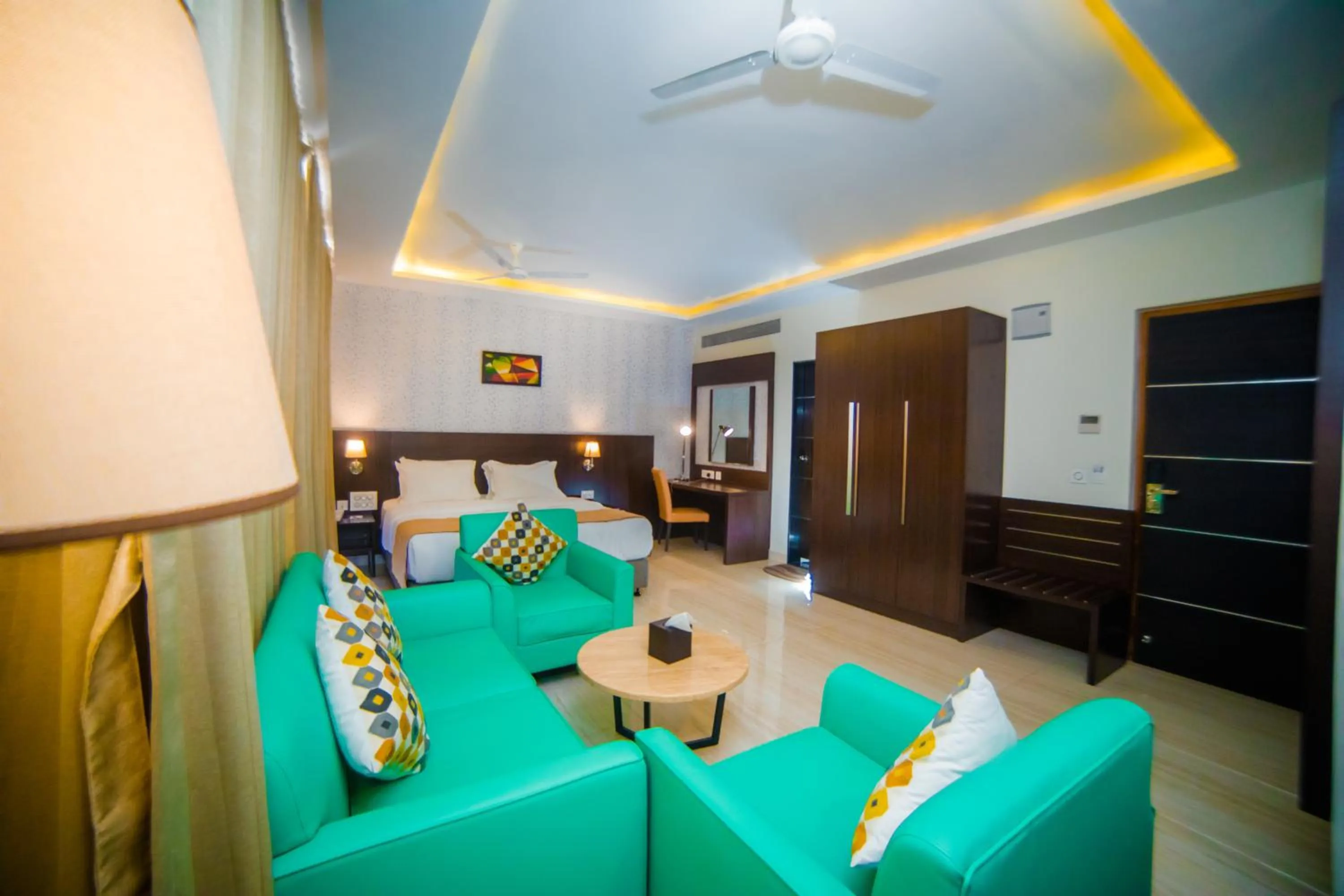 Bed in Fortune Plaza Hotel