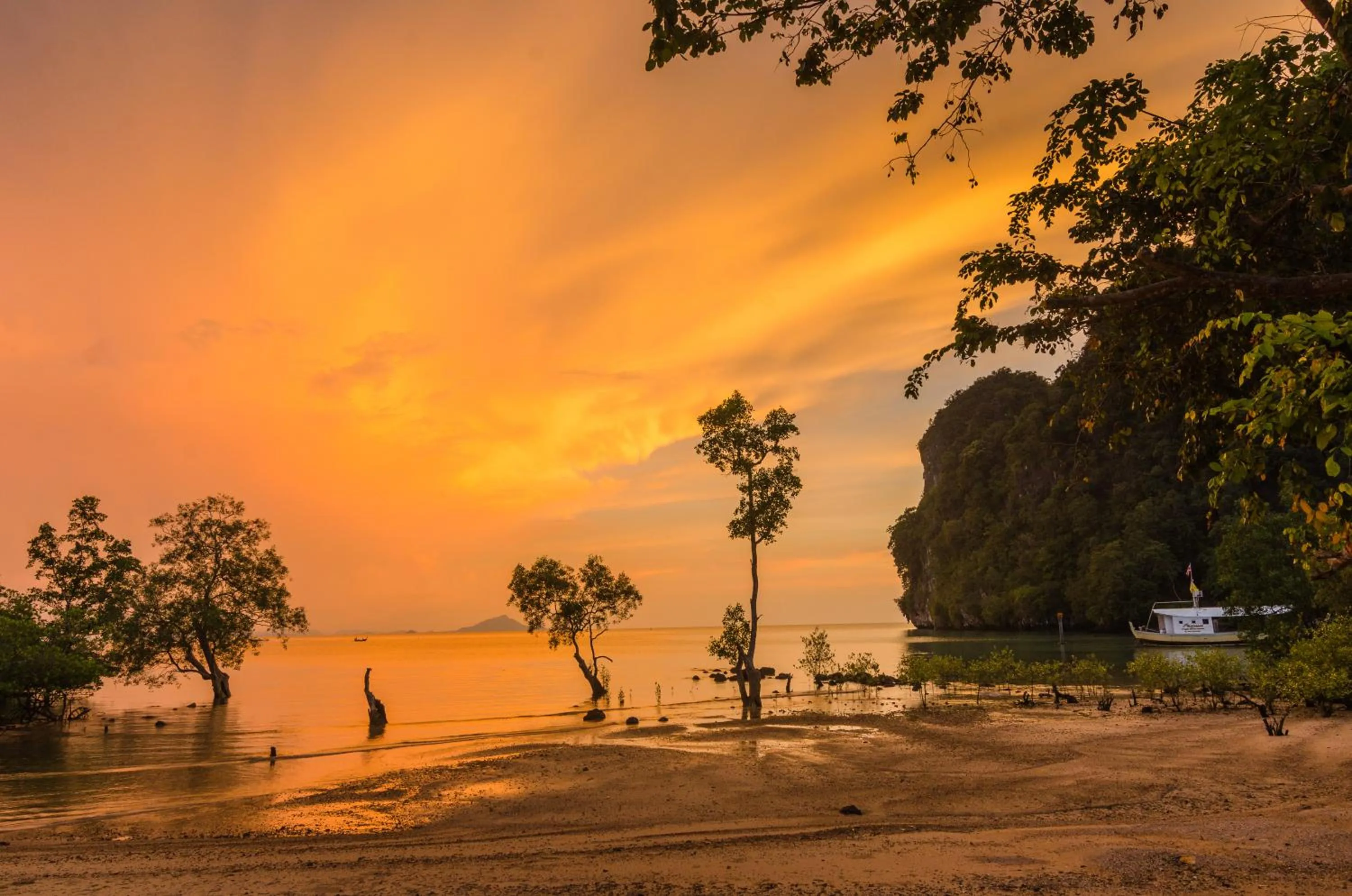Sunset in Krabi Beach House, SHA Extra Plus