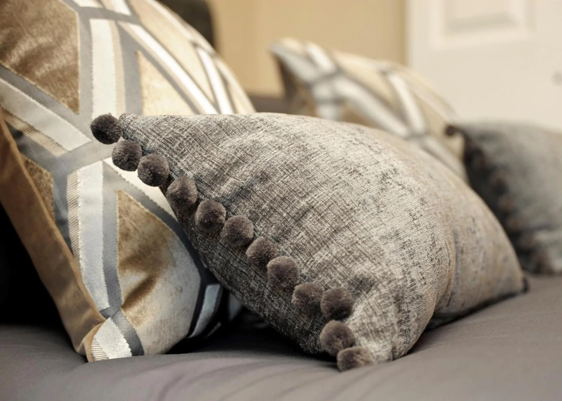 Decorative detail, Bed in Apartment Bournemouth centre close to beach