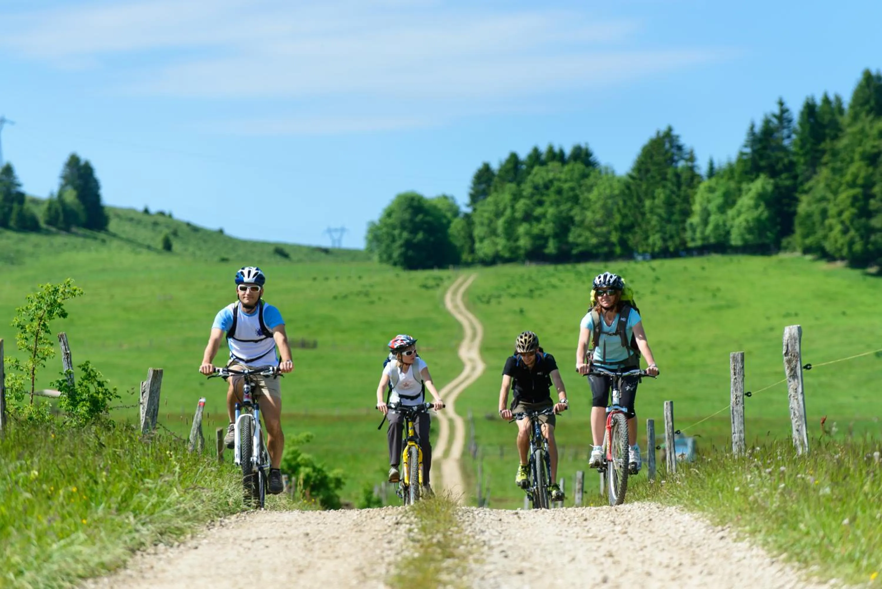 Activities in A la Grenouille du Jura - Chambres d'Hôtes de Charme Oyonnax Nantua