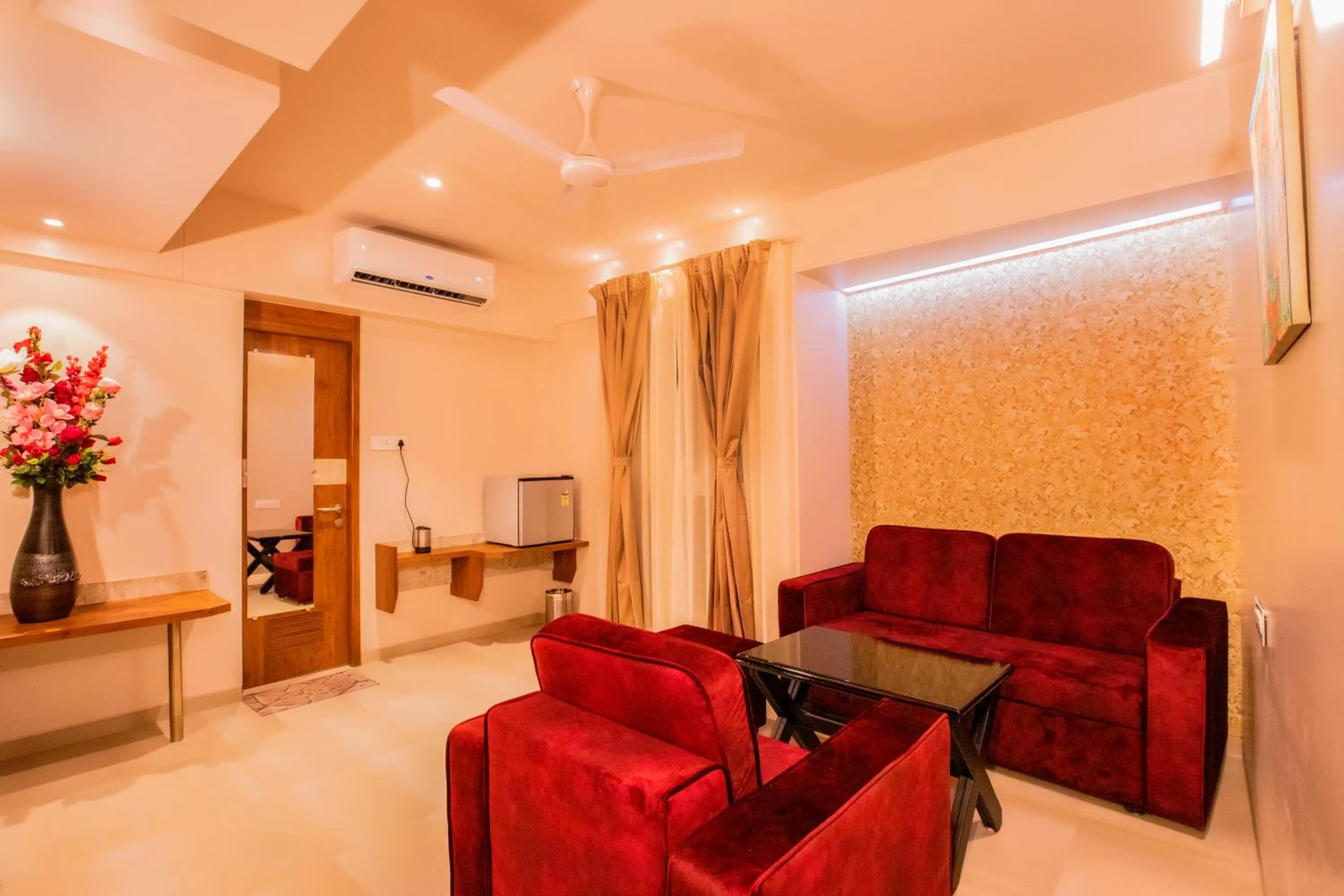 Photo of the whole room in Hotel Prabha Palace