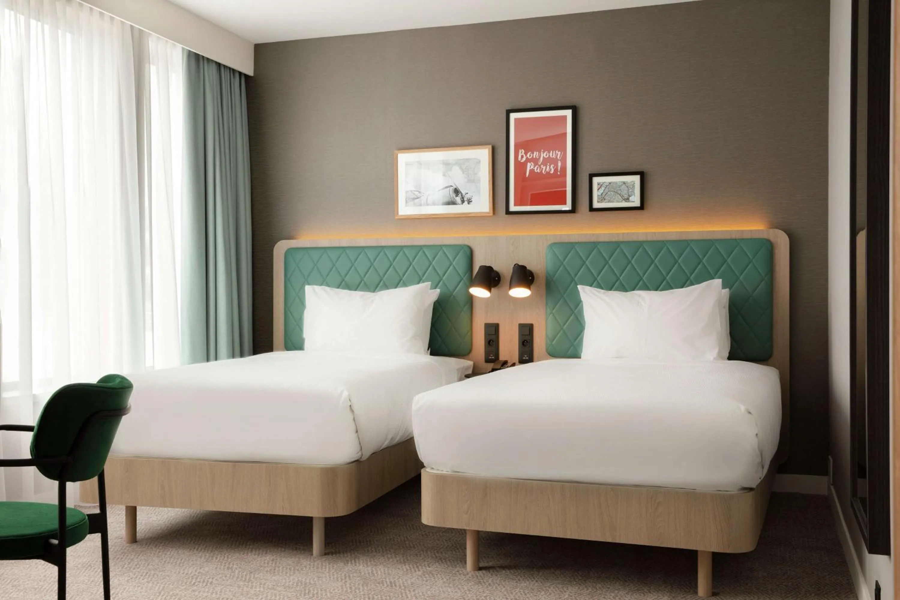 Photo of the whole room, Bed in Hilton Garden Inn Paris Orly Airport