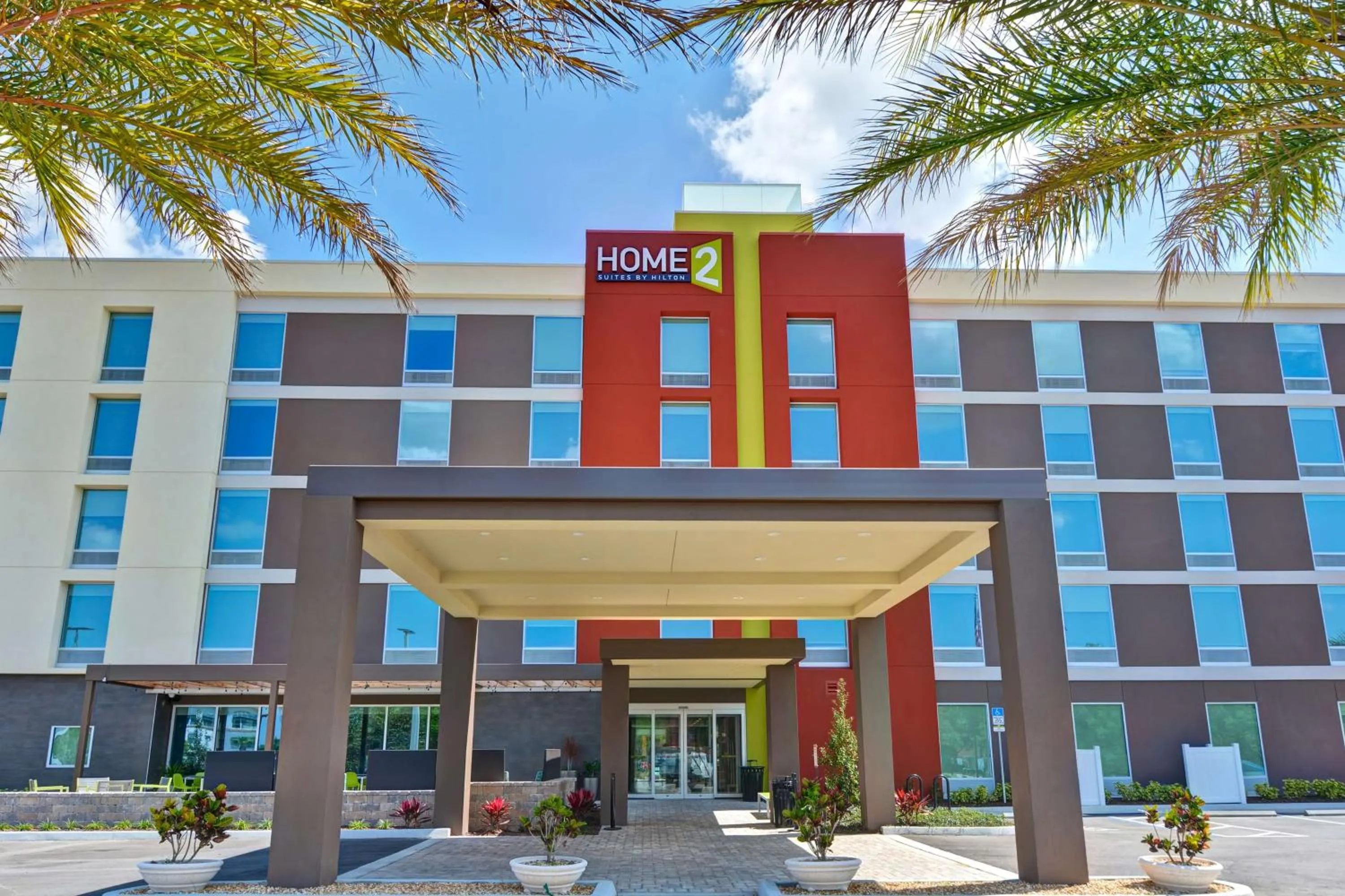 Property building in Home2 Suites by Hilton, Sarasota I-75 Bee Ridge, Fl