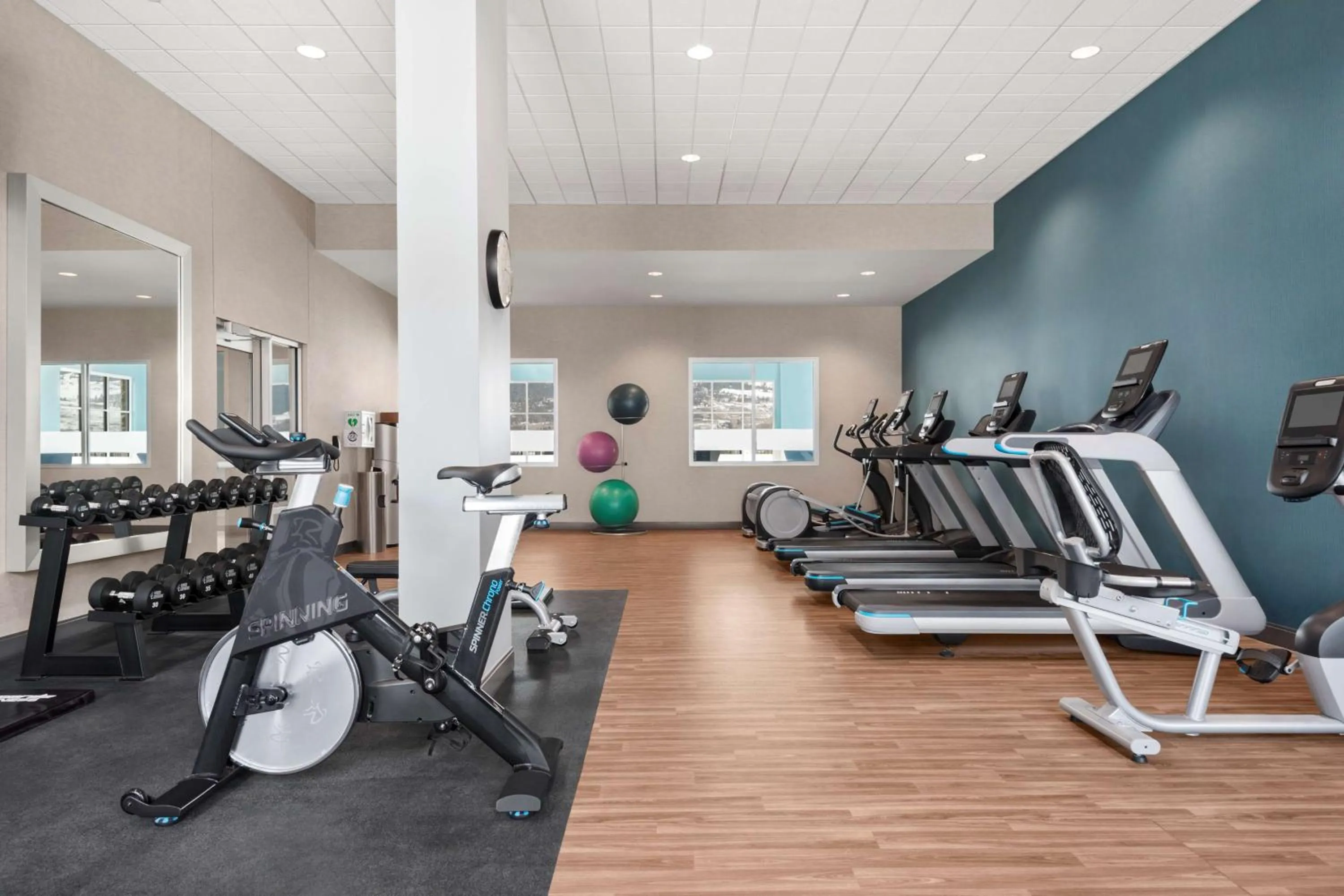 Fitness centre/facilities in Hampton Inn & Suites Kelowna, British Columbia, Canada