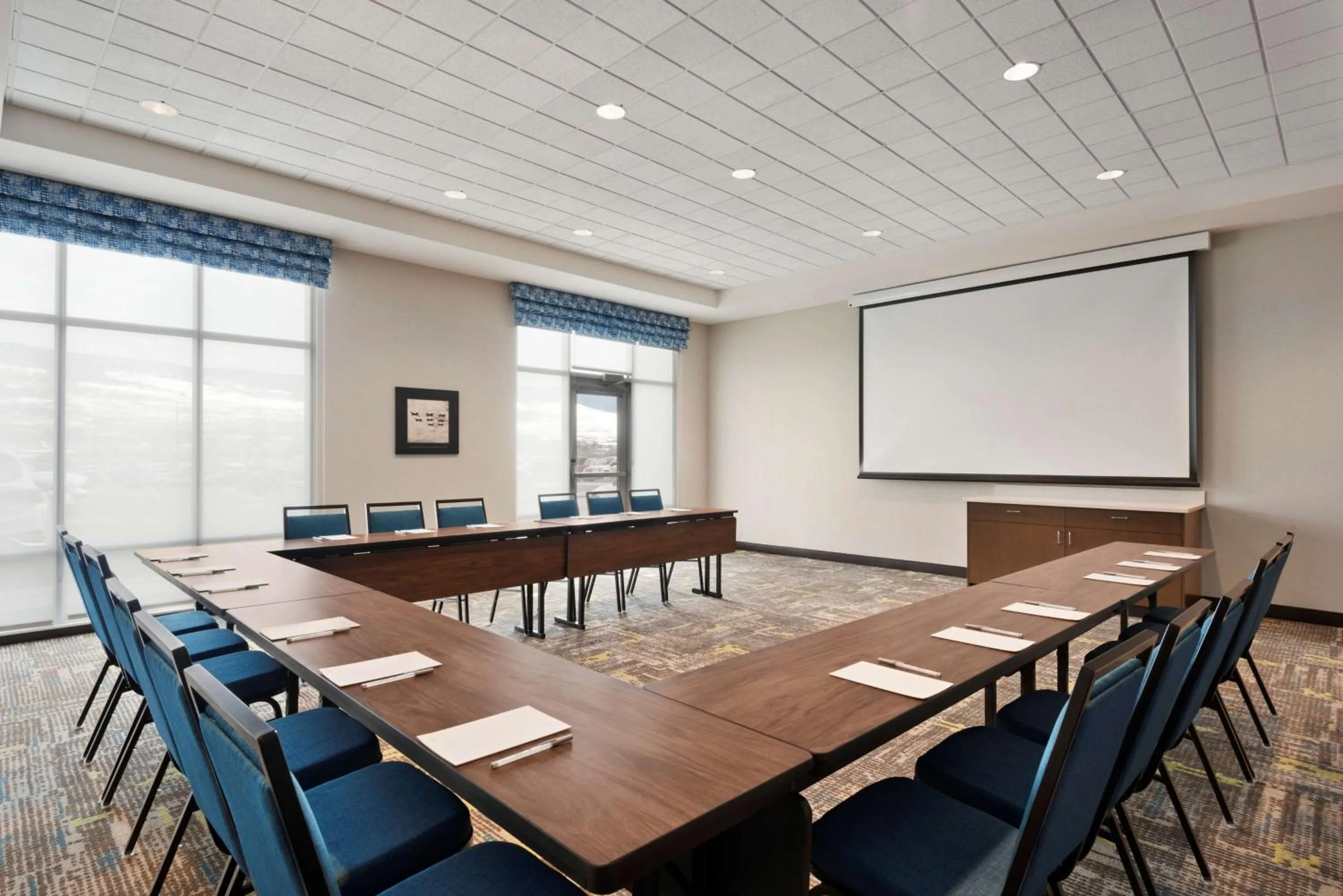 Meeting/conference room in Hampton Inn & Suites Kelowna, British Columbia, Canada