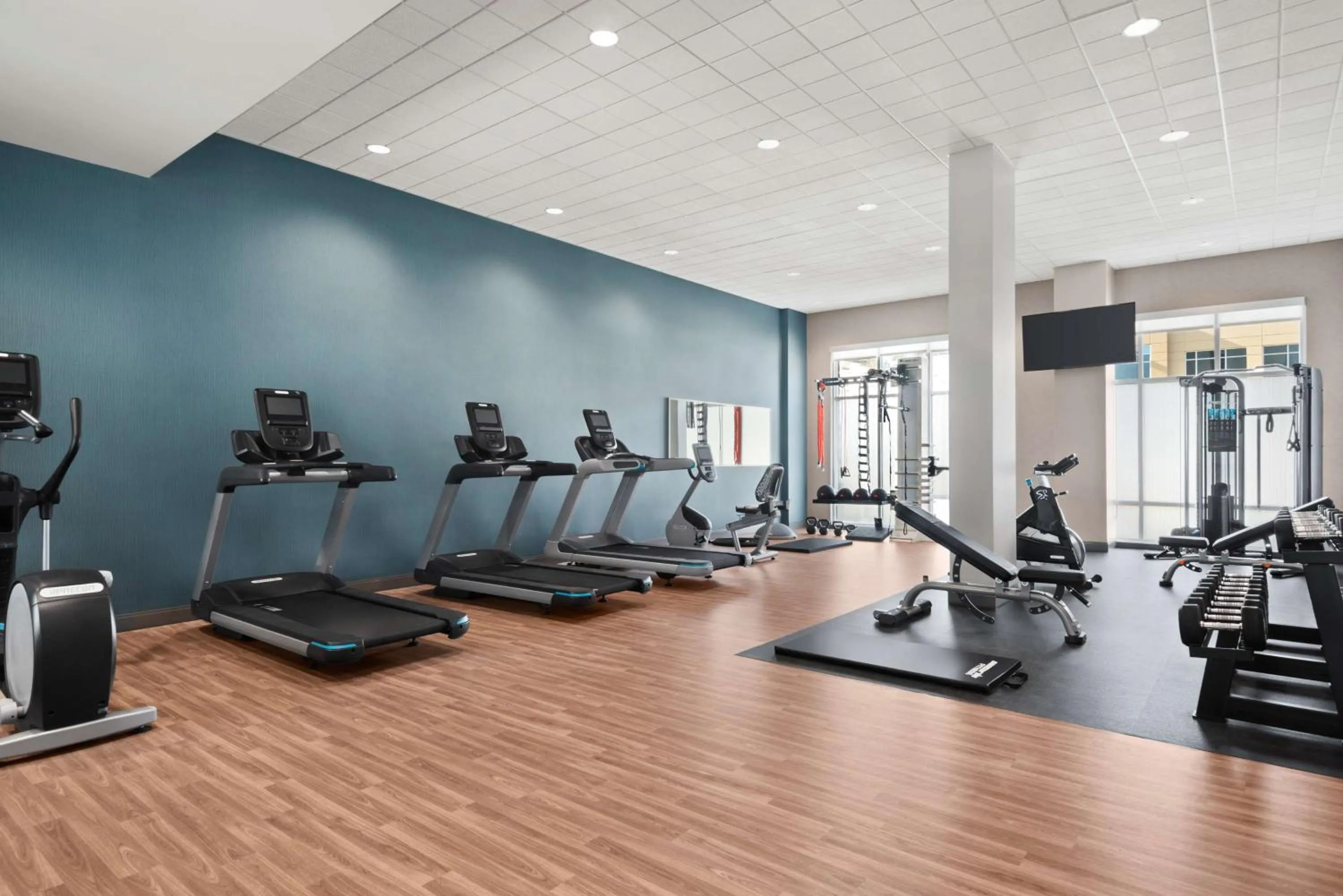 Fitness centre/facilities in Hampton Inn & Suites Kelowna, British Columbia, Canada