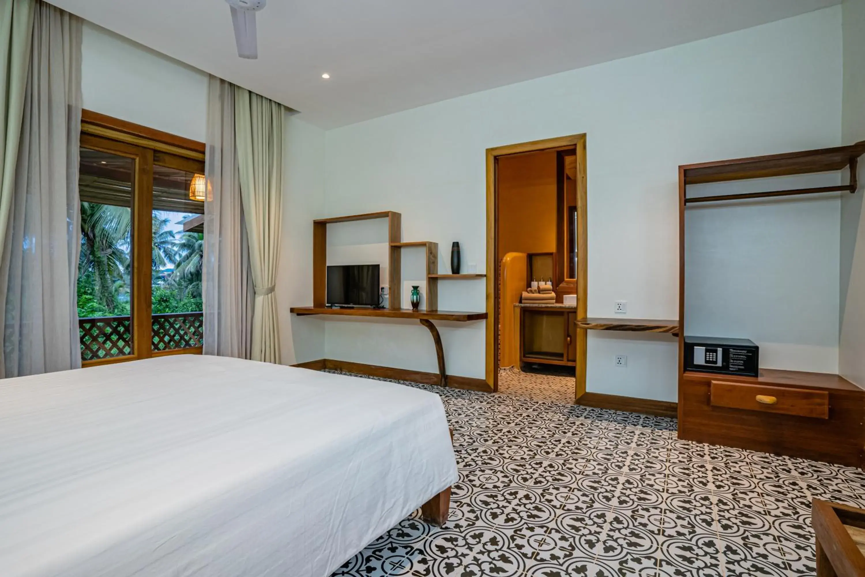 Double Room with Lake View in Peam Snea Resort Double Room with Lake View in Peam Snea Resort