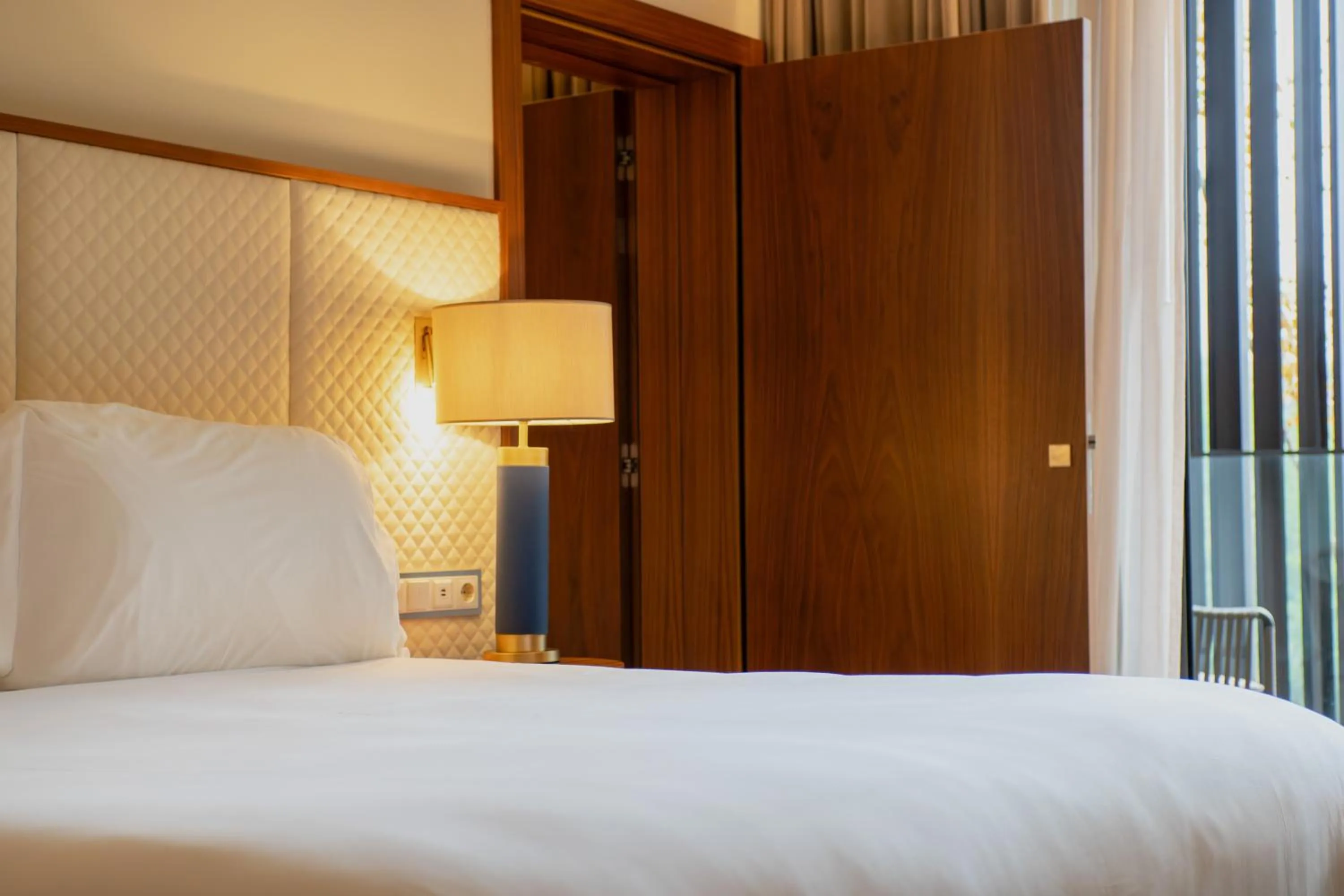 Family, Bed in Boeira Garden Hotel Porto Gaia, Curio Collection by Hilton