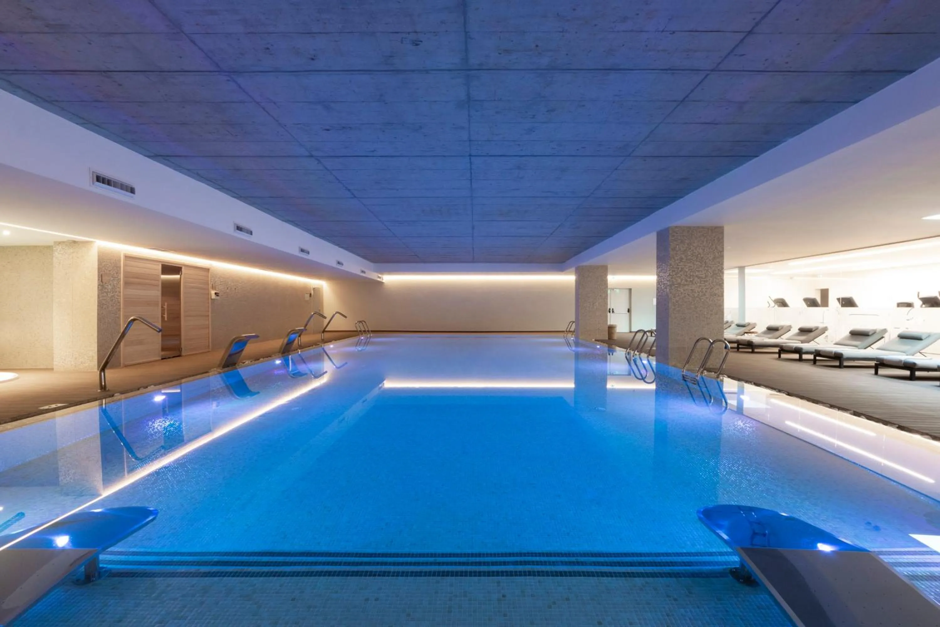 Spa and wellness centre/facilities in Boeira Garden Hotel Porto Gaia, Curio Collection by Hilton