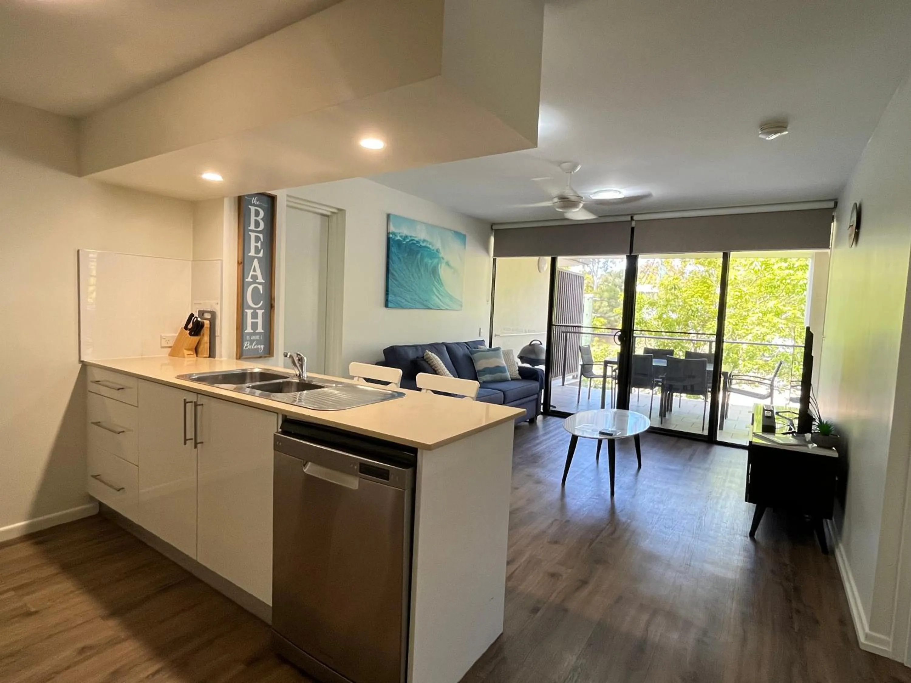 dishwasher in Agnes Water Beach Club