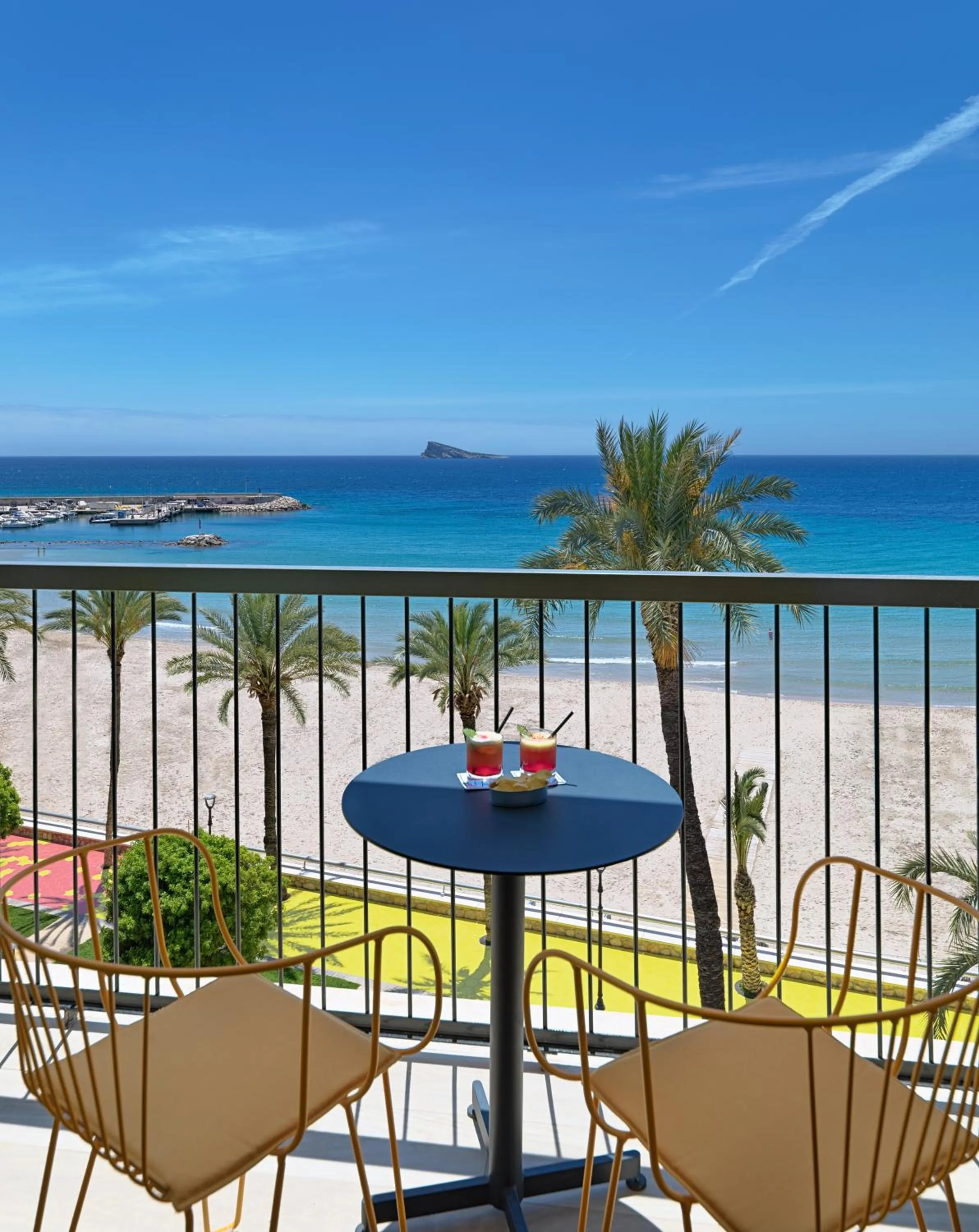 Sea view in H10 Porto Poniente 4* Sup