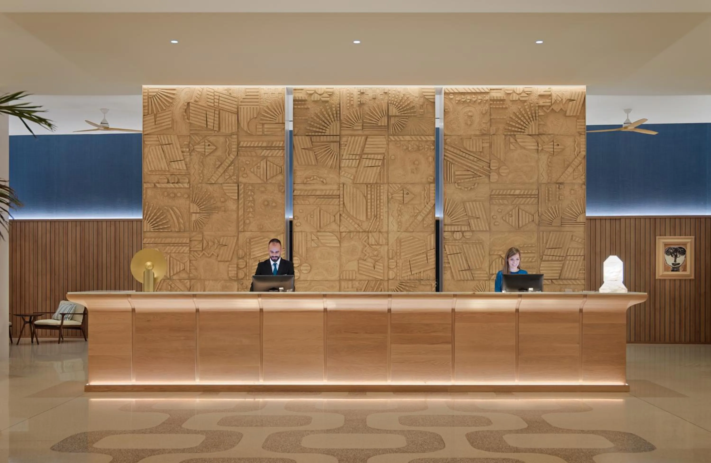 Lobby or reception in H10 Porto Poniente 4* Sup