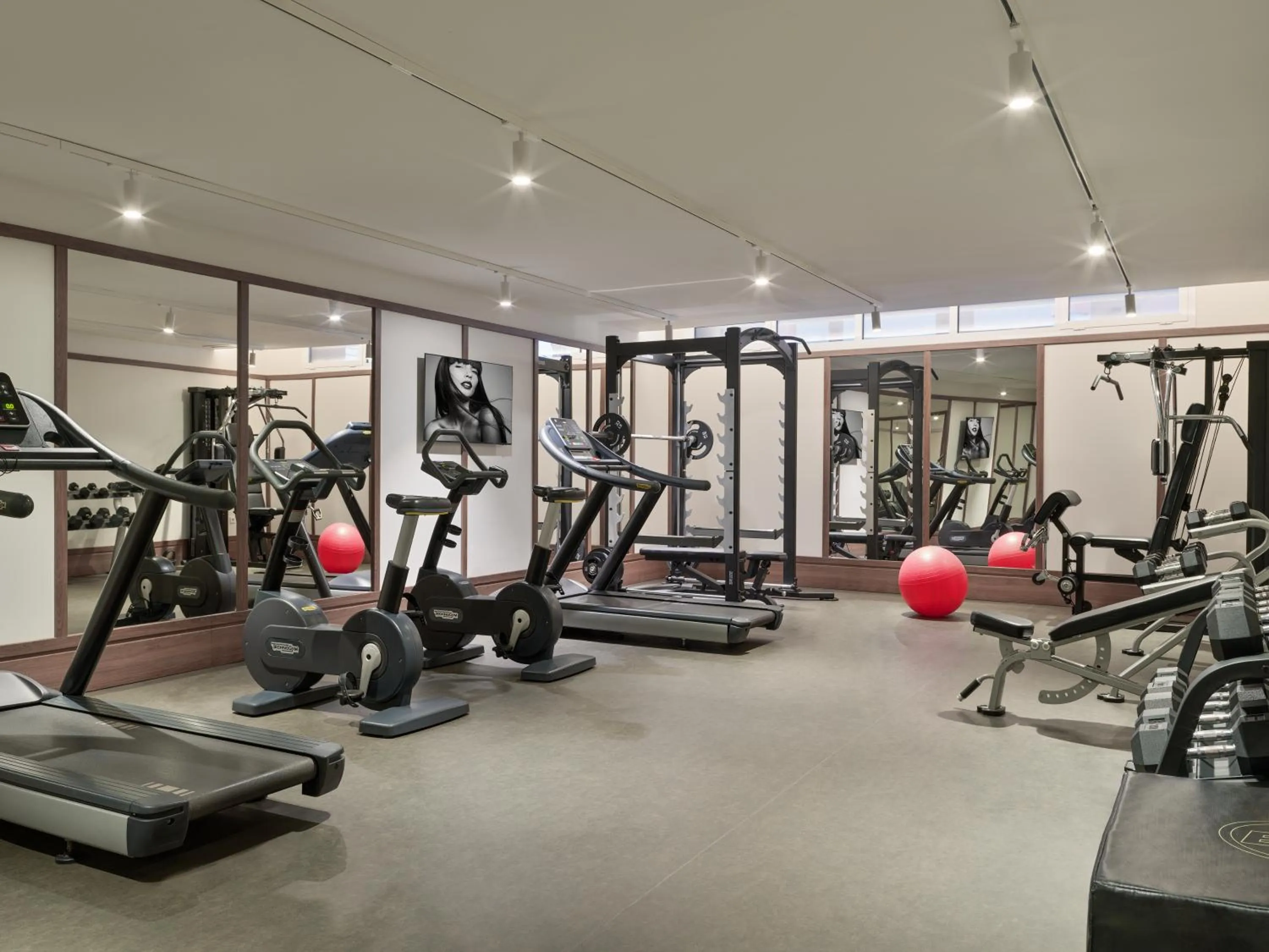 Fitness centre/facilities in H10 Porto Poniente 4* Sup