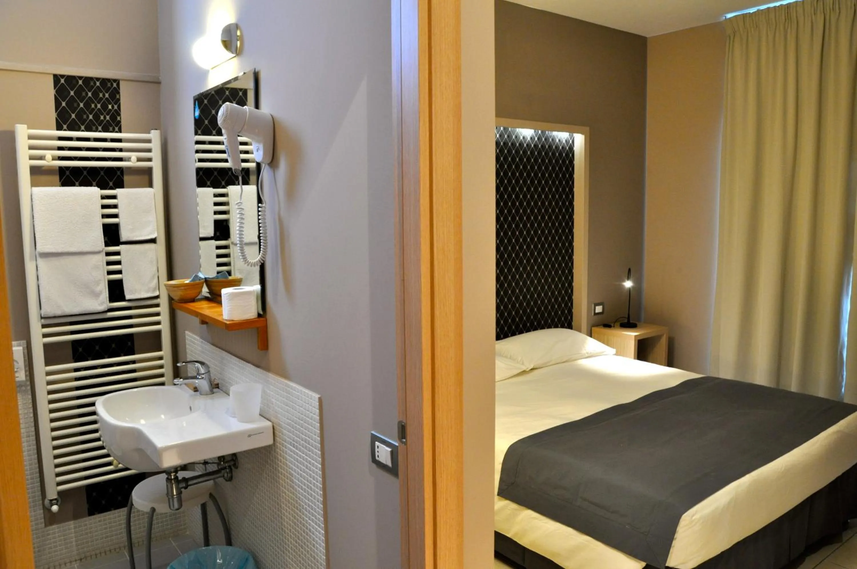 Photo of the whole room, Bed in Letto & Riletto