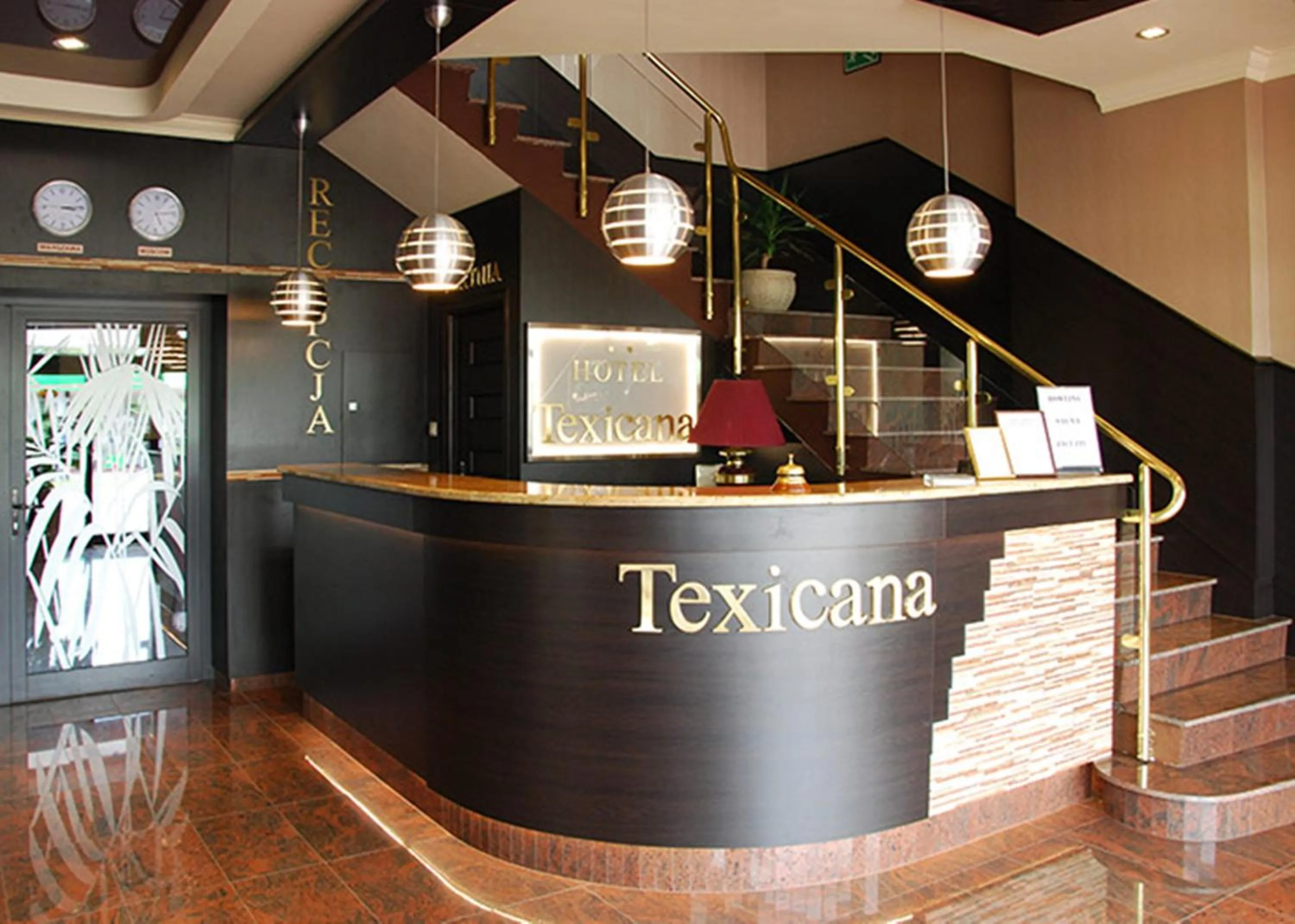 Staff in Hotel Texicana