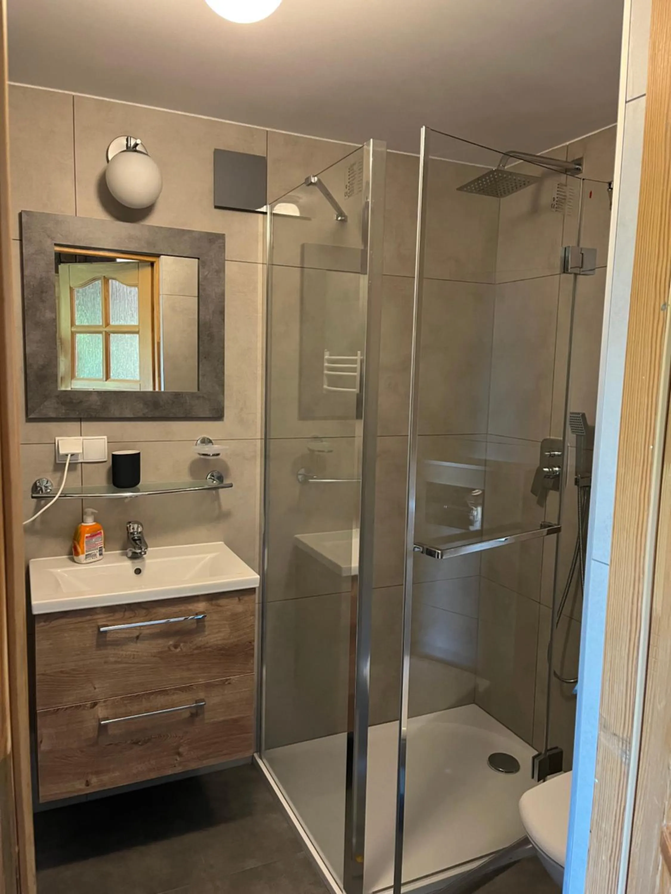 Pokoje Goscinne u Naglaka Willa Zab