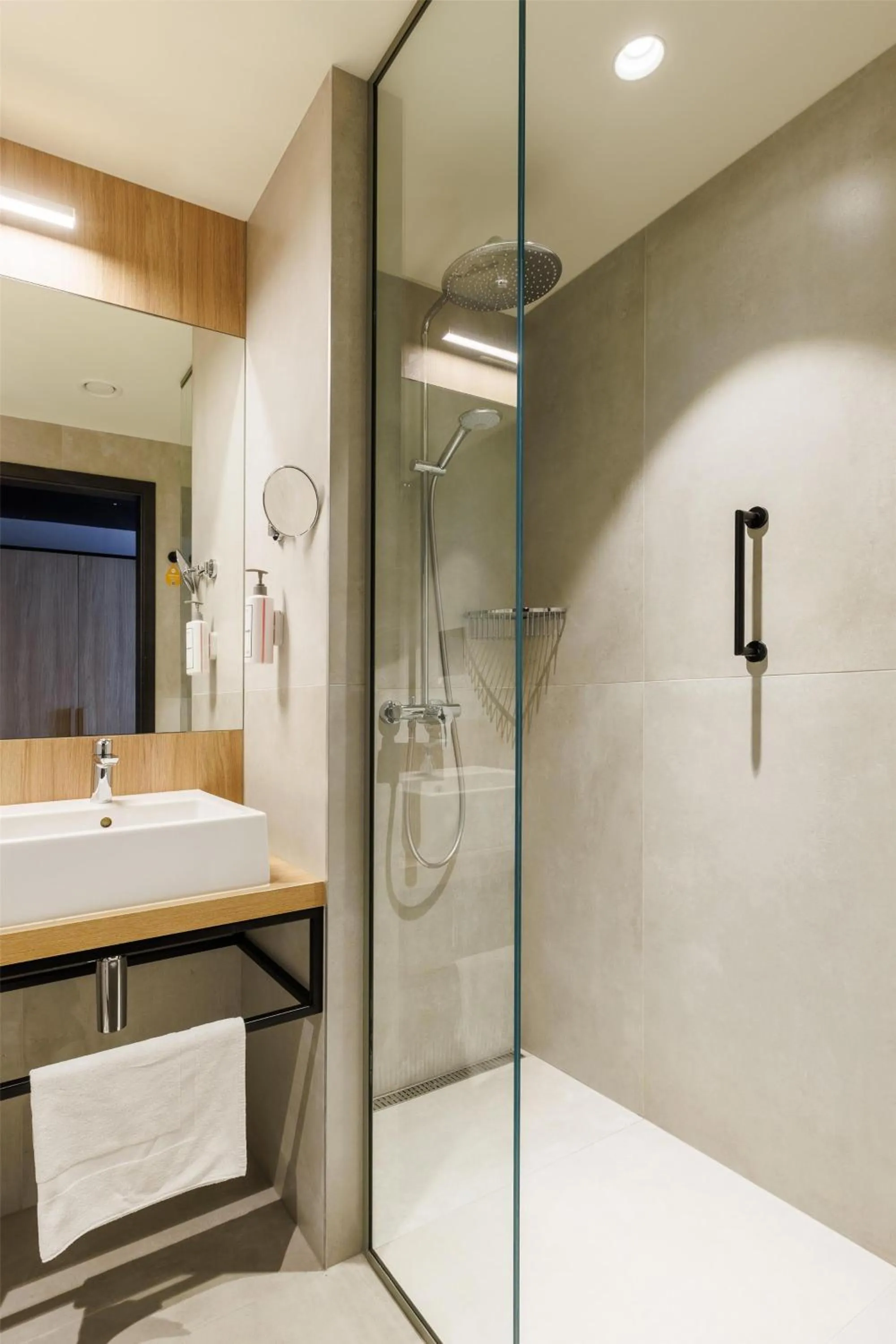 Bathroom in Park Inn by Radisson Vilnius Airport Hotel & Conference Centre