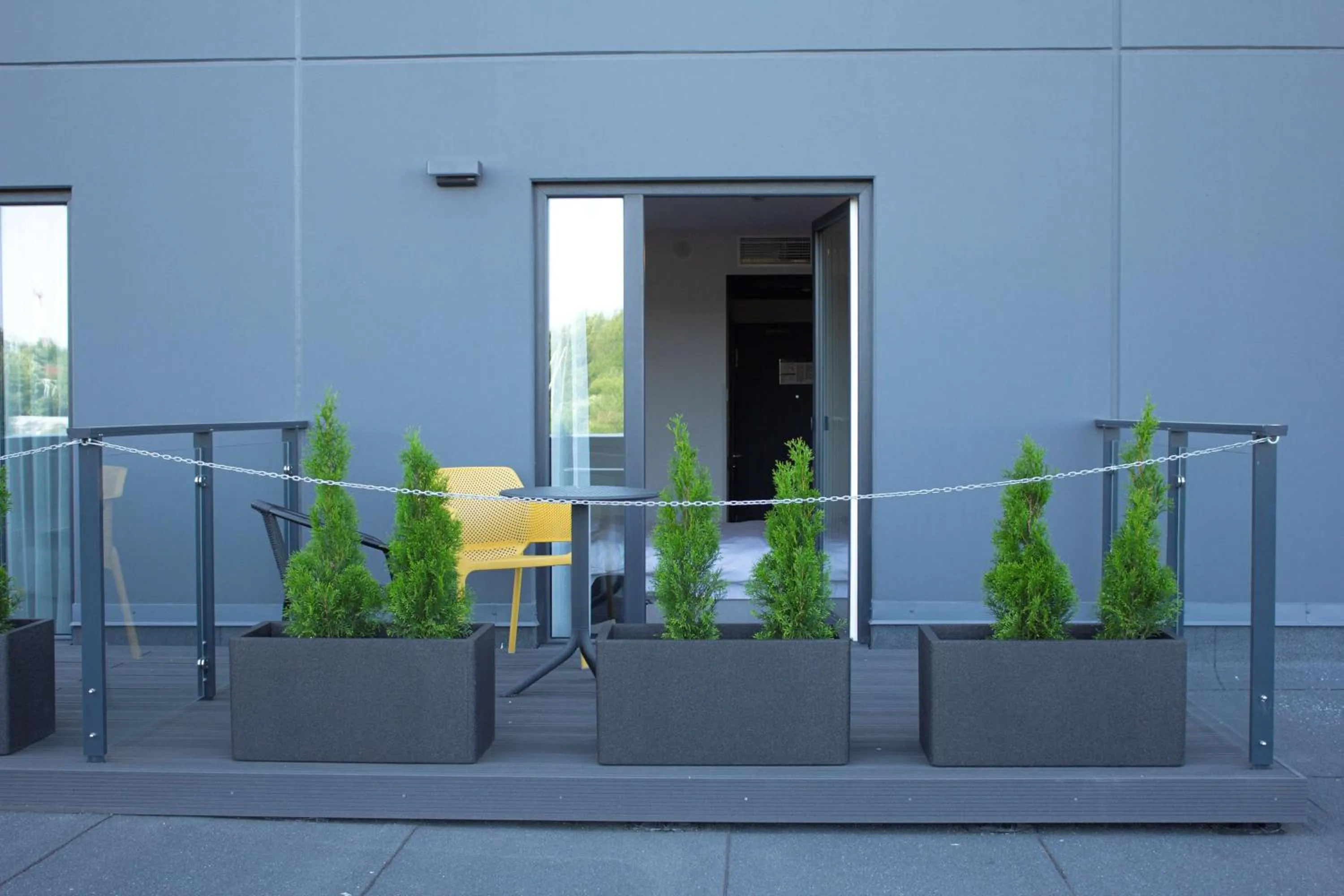 Patio in Park Inn by Radisson Vilnius Airport Hotel & Conference Centre