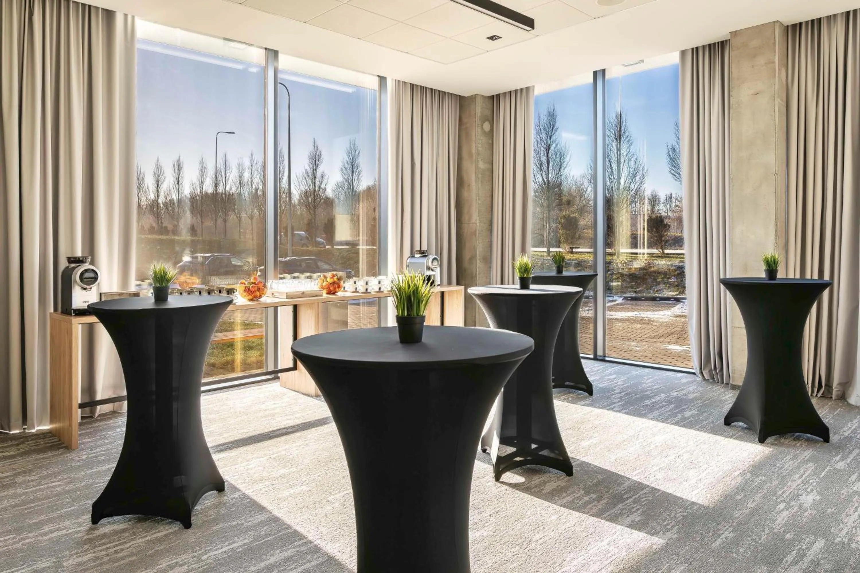 Meeting/conference room in Park Inn by Radisson Vilnius Airport Hotel & Conference Centre