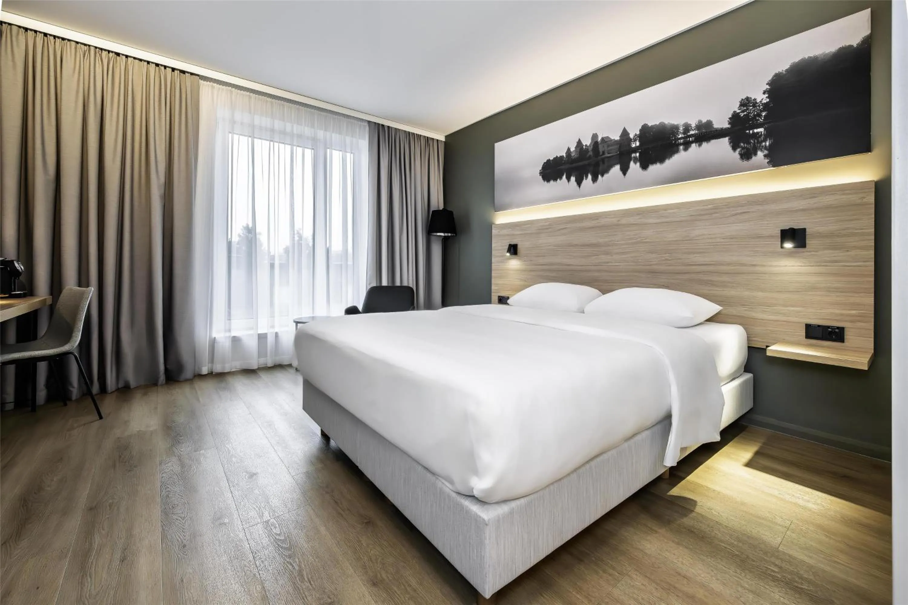 Bedroom, Bed in Park Inn by Radisson Vilnius Airport Hotel & Conference Centre