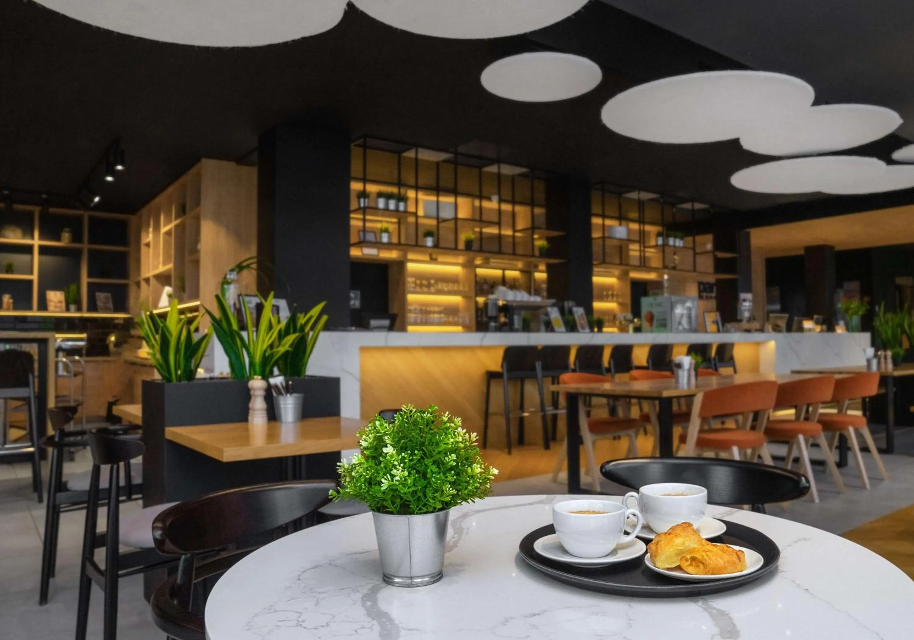 Restaurant/places to eat in Park Inn by Radisson Vilnius Airport Hotel & Conference Centre