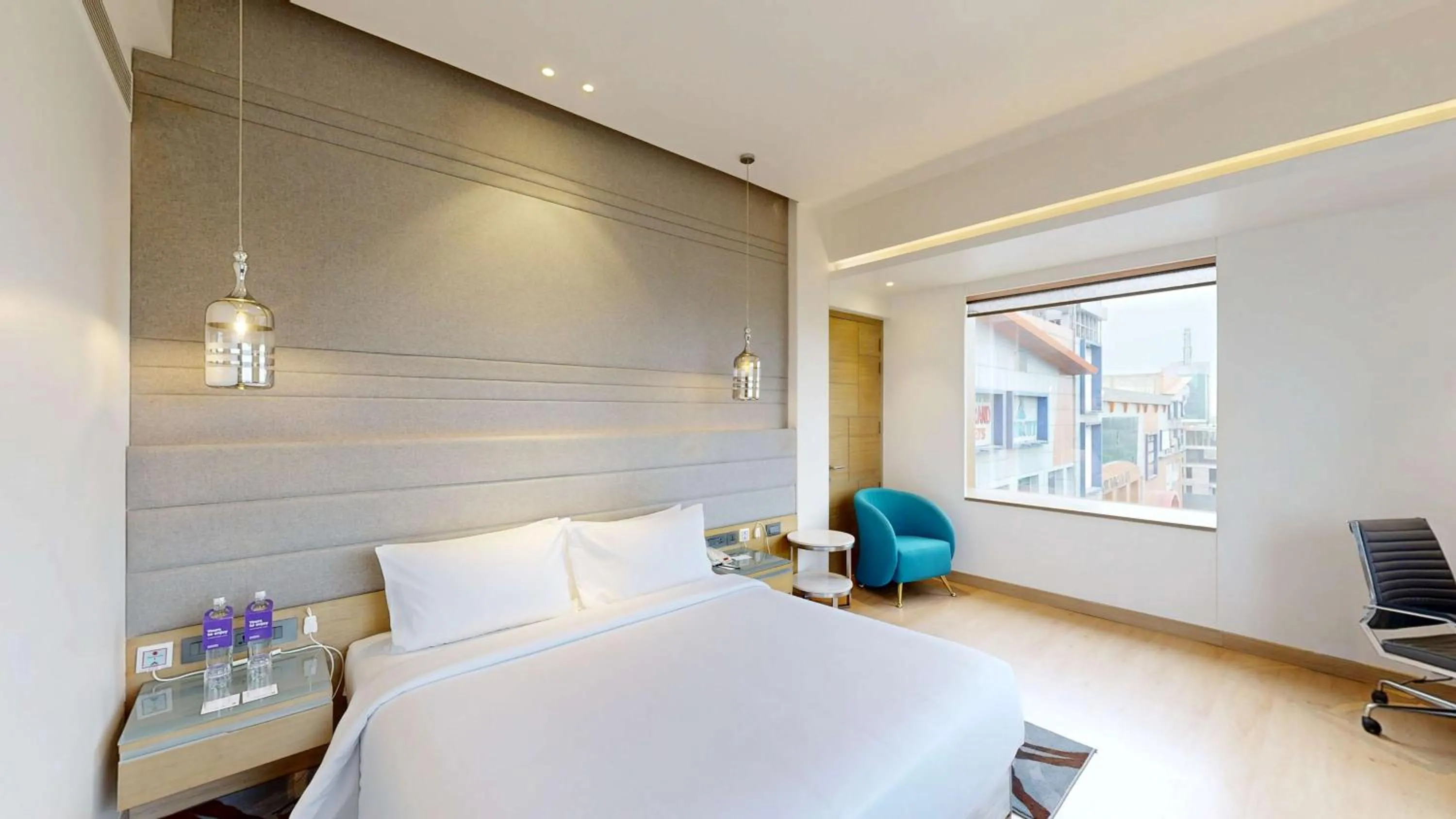 Bedroom, Bed in Radisson Blu Towers Kaushambi Delhi NCR