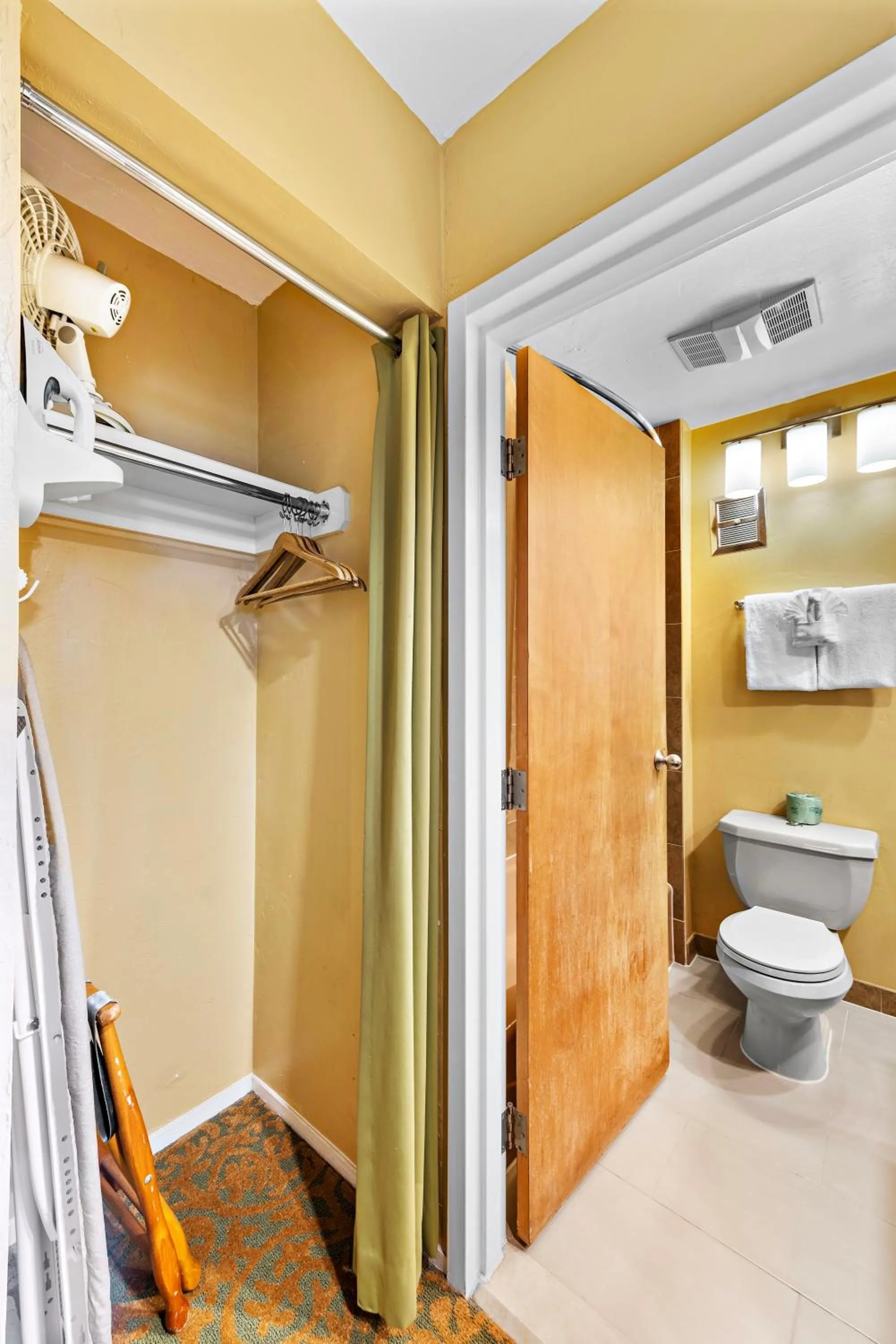 Bathroom in The Morgan San Simeon - Cambria by Hearst Castle