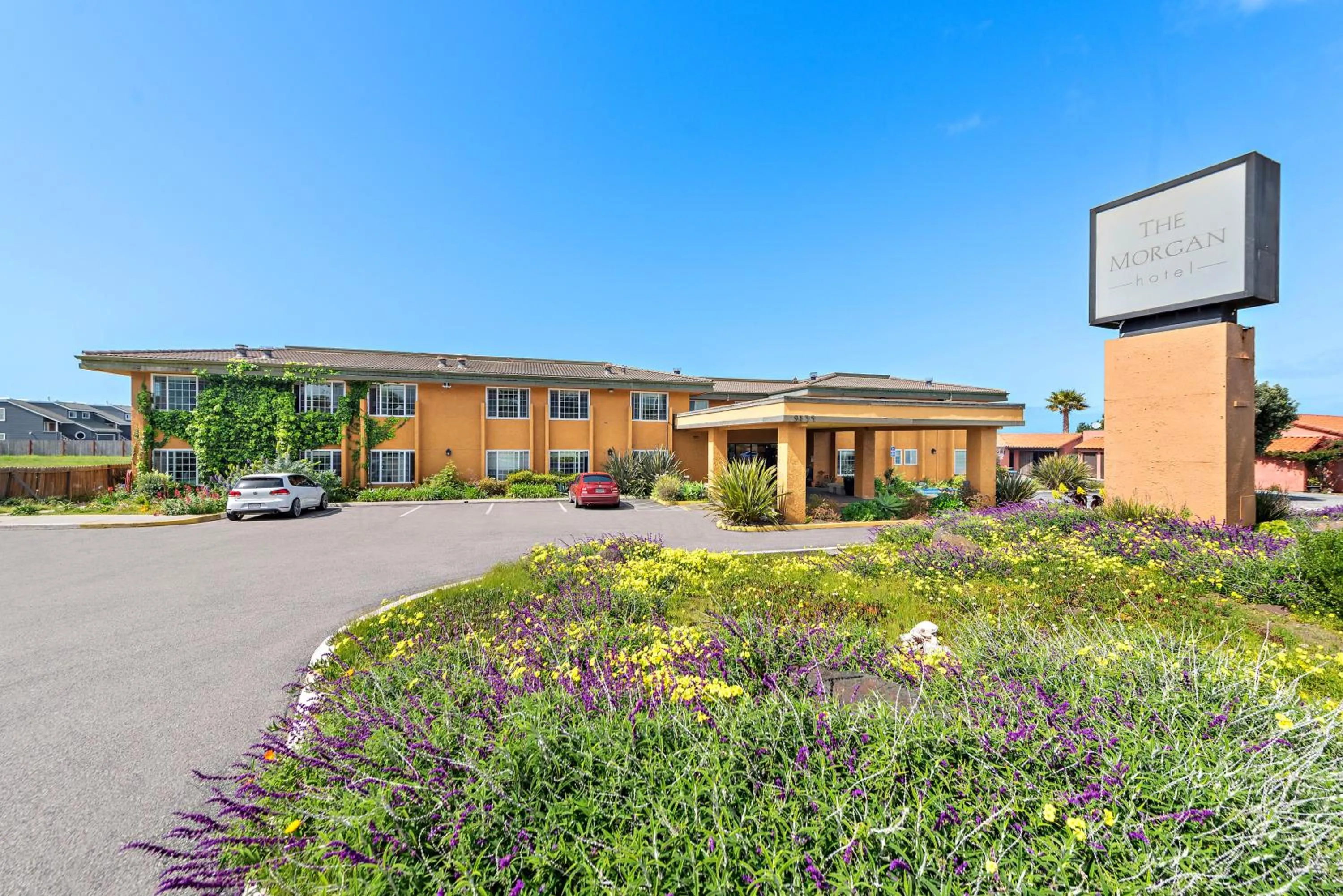 Property building in The Morgan San Simeon - Cambria by Hearst Castle