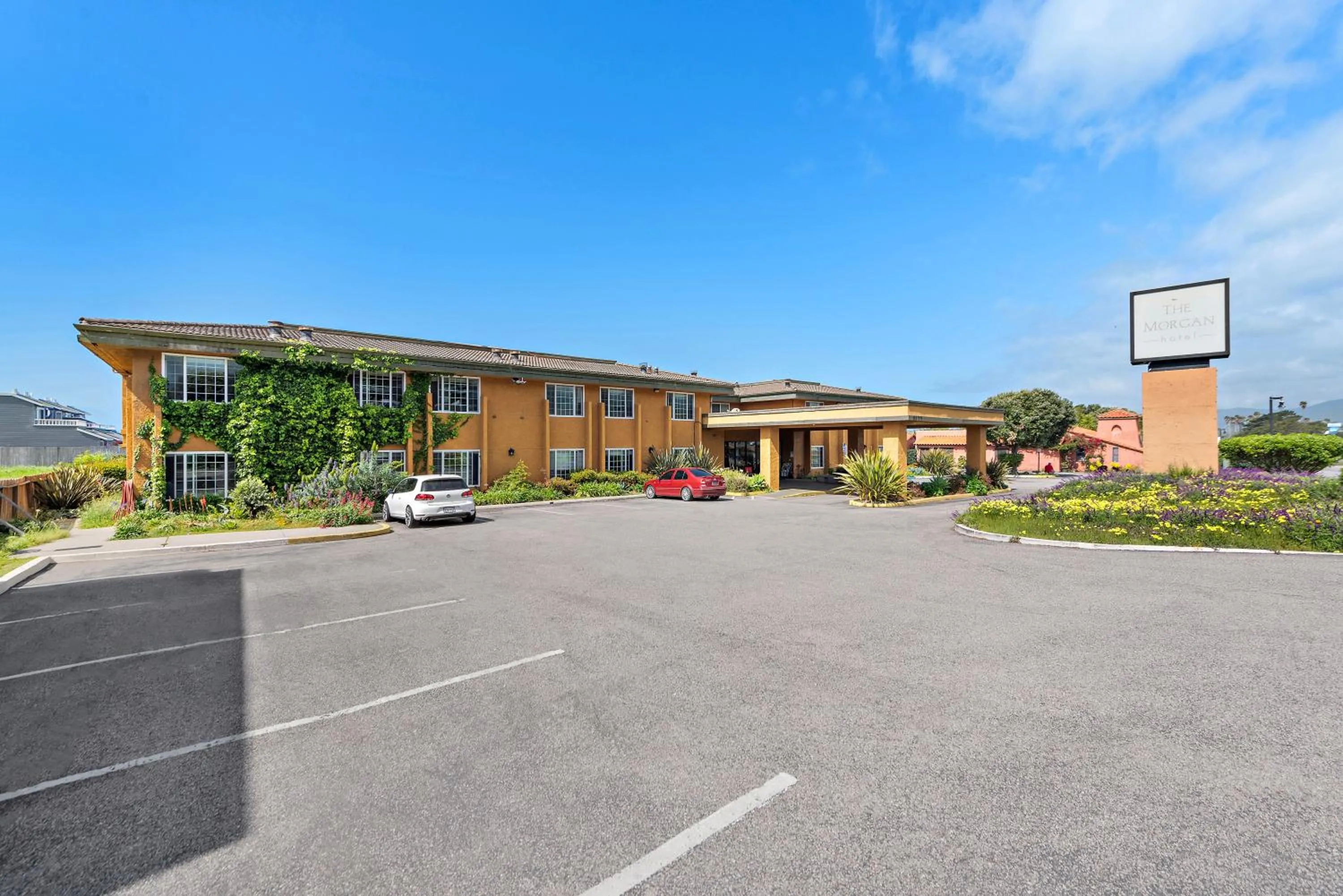 Property building in The Morgan San Simeon - Cambria by Hearst Castle