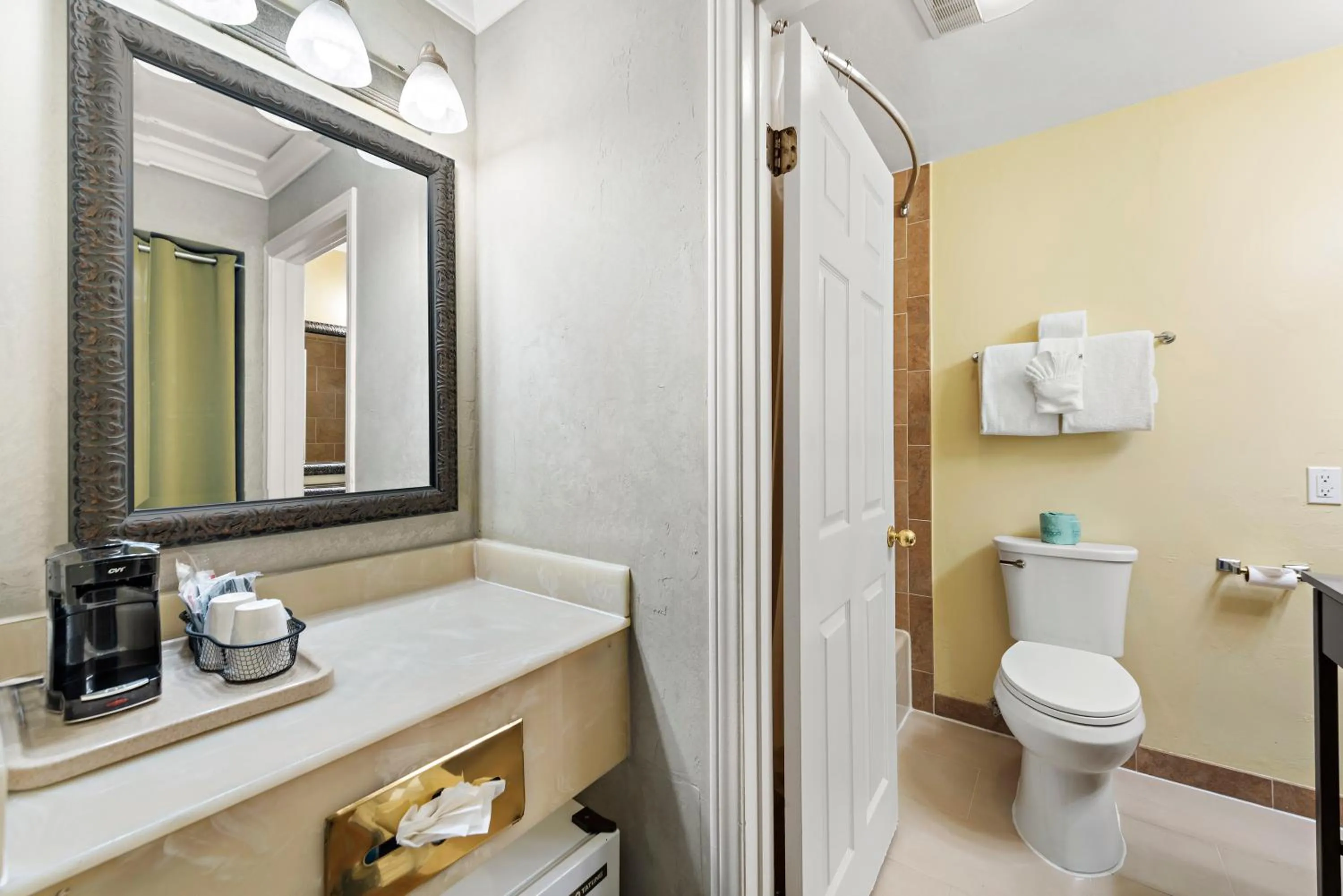 Bathroom in The Morgan San Simeon - Cambria by Hearst Castle