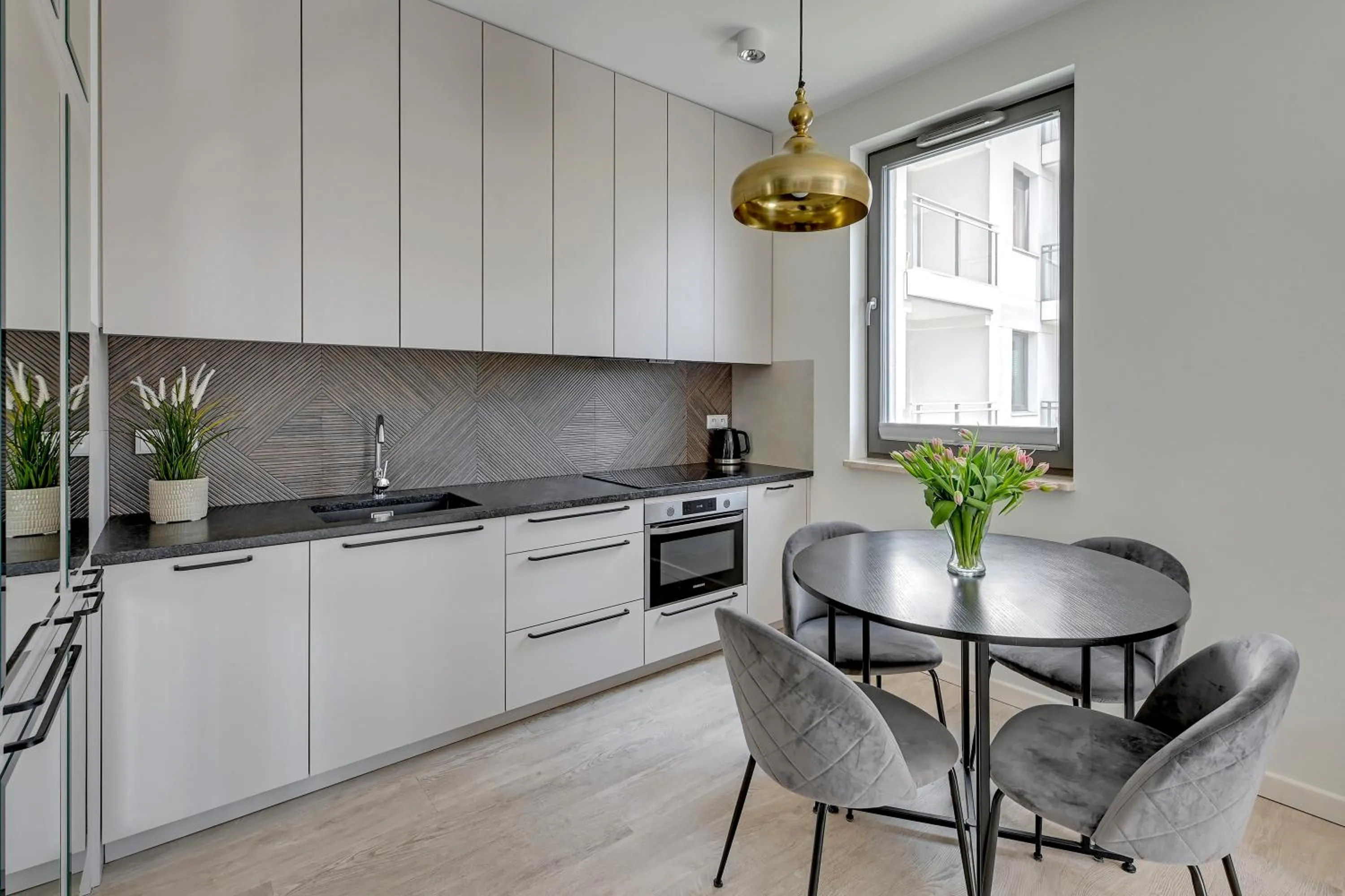 Superior Apartment in Blue Mandarin Garden Gates