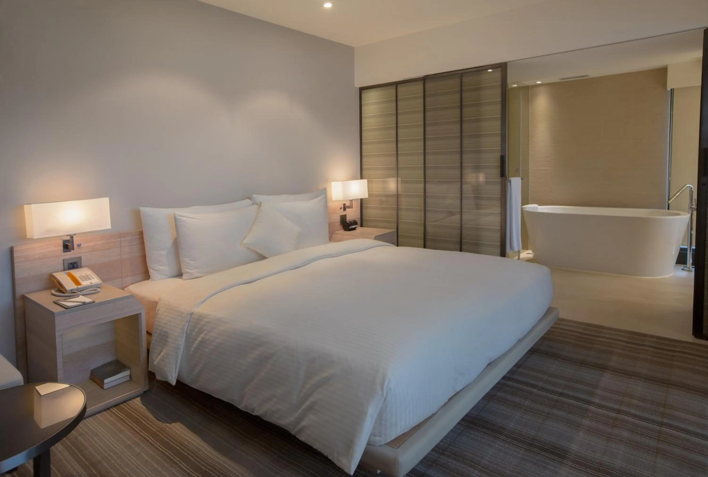 Bed in Hotel COZZI Minsheng Taipei