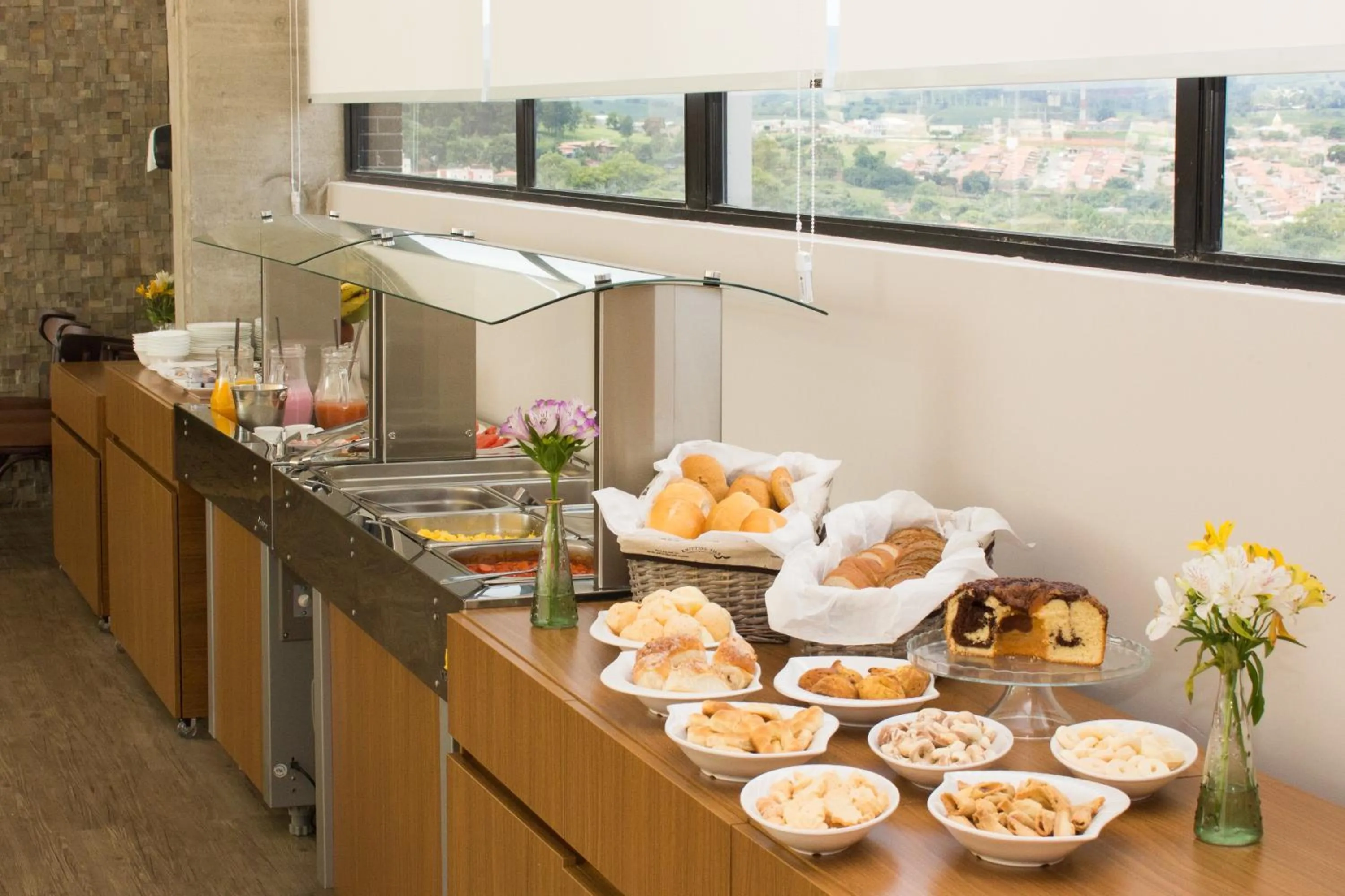 Food and drinks in Dela Inn Andradas