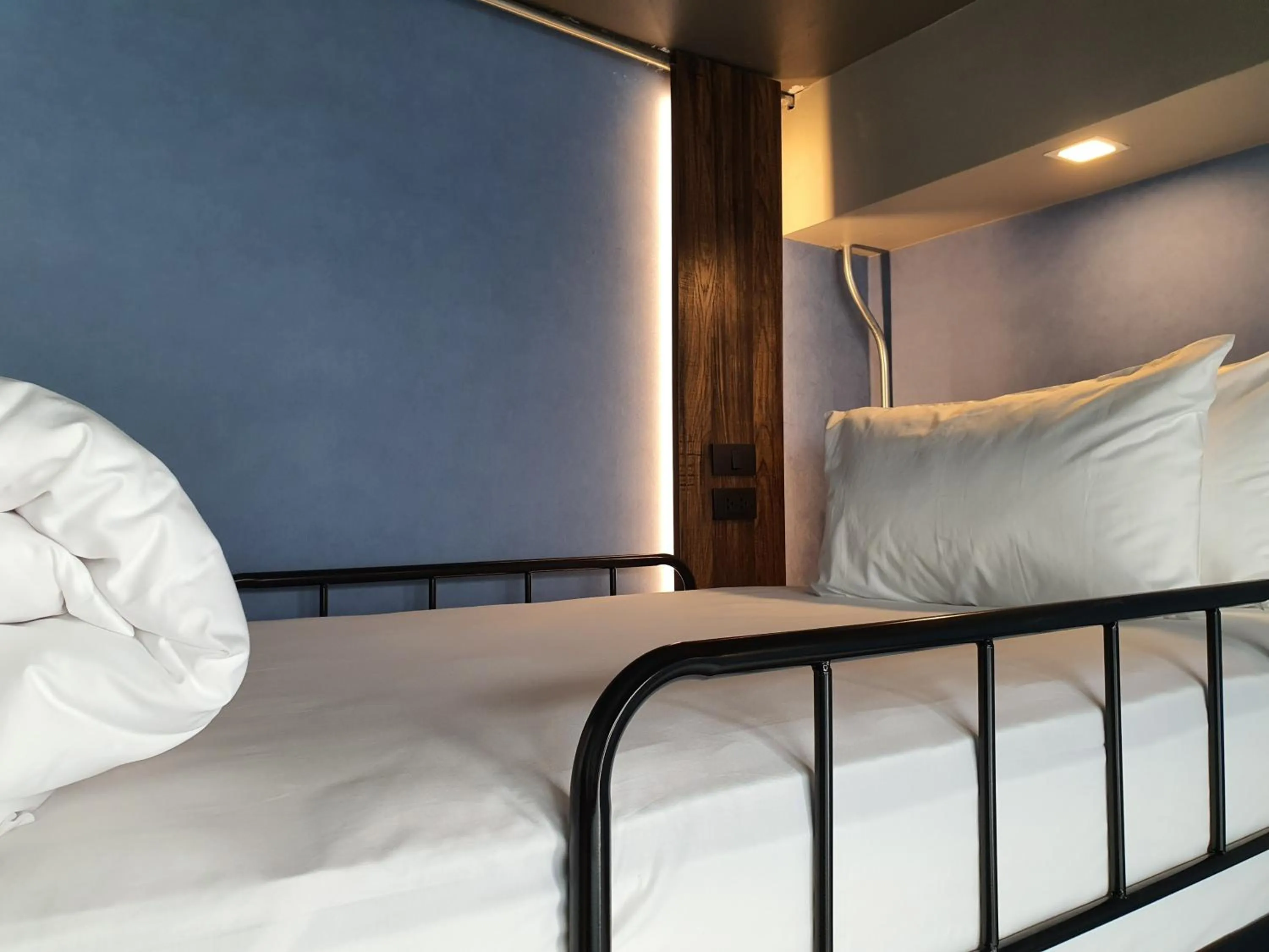 Bed in Hotel Ordinary Bangkok