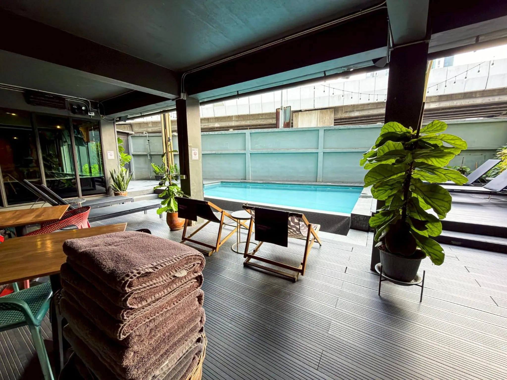 Area and facilities in Hotel Ordinary Bangkok