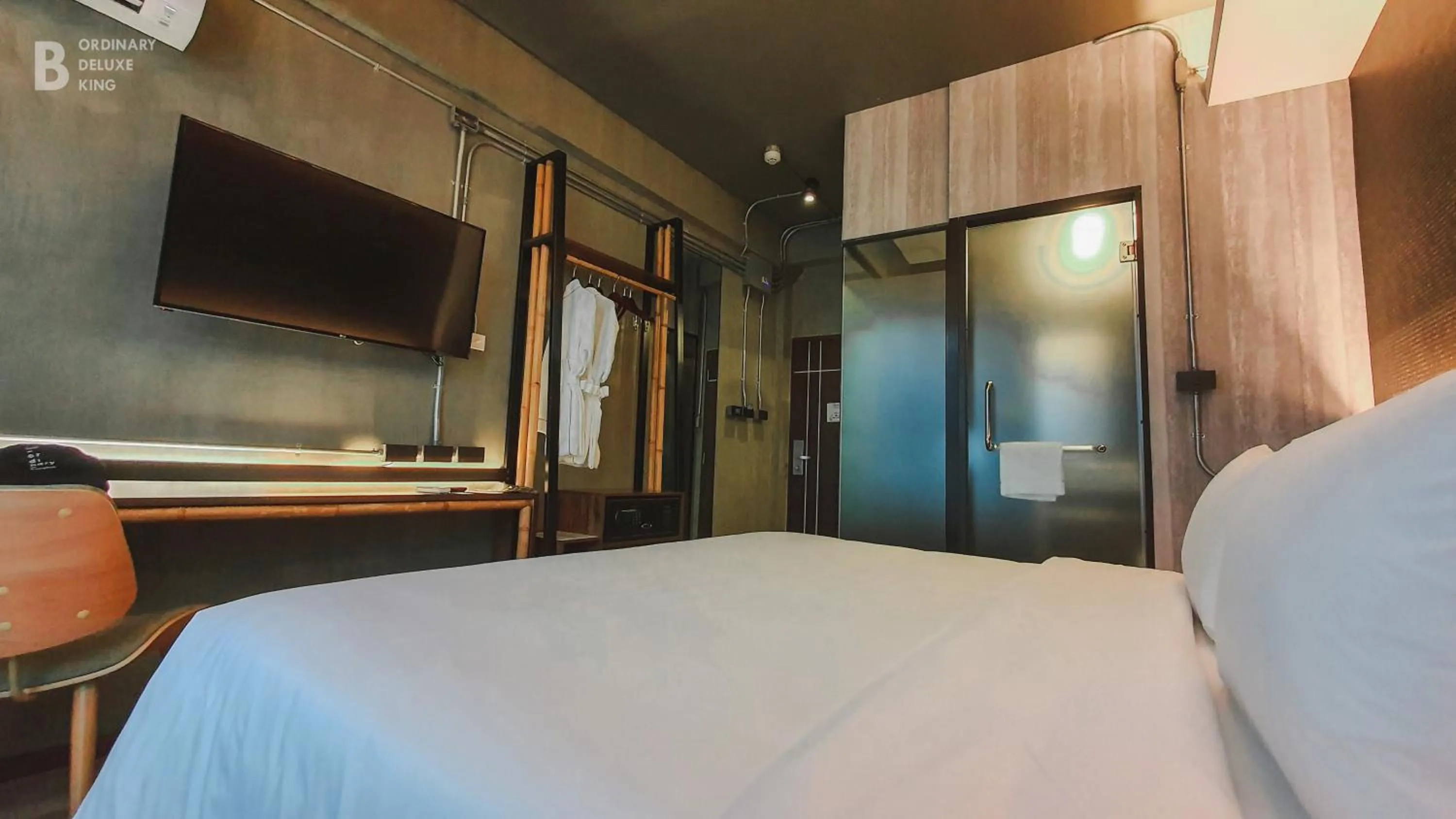 Bed in Hotel Ordinary Bangkok