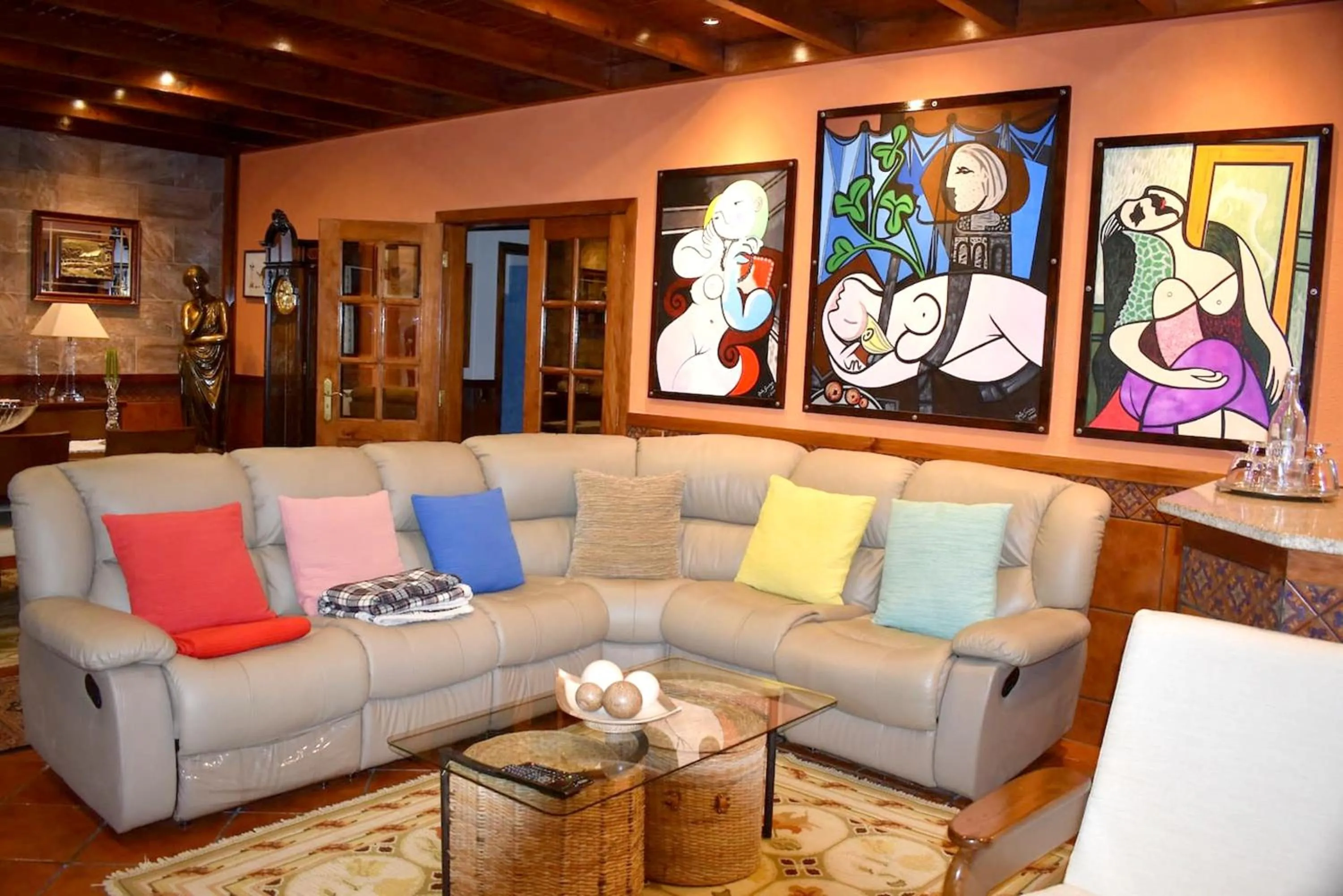 Spacious Villa with Private Pool in Oliveira de Azeméis