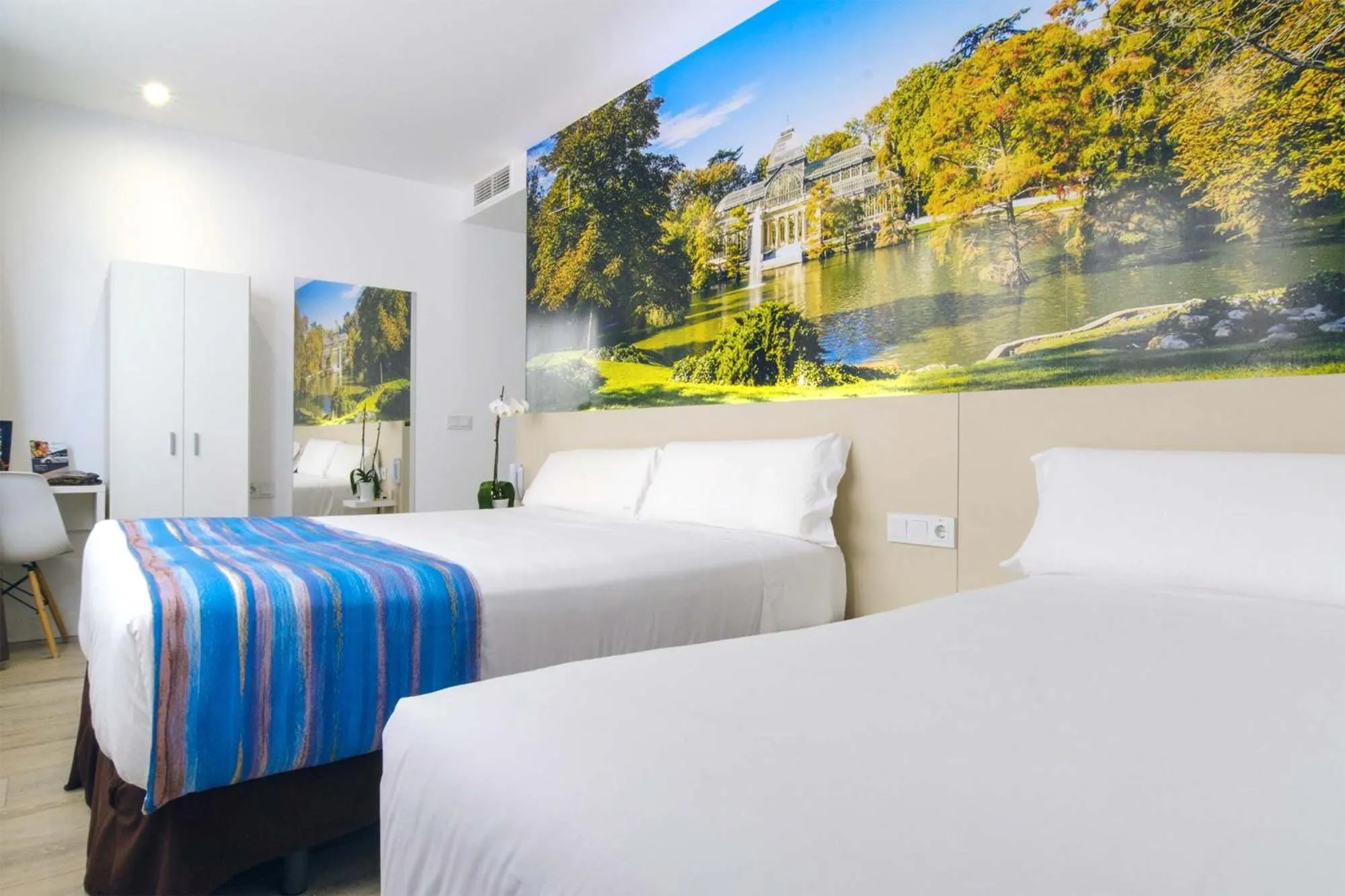 Bed in Hotel BESTPRICE Alcalá