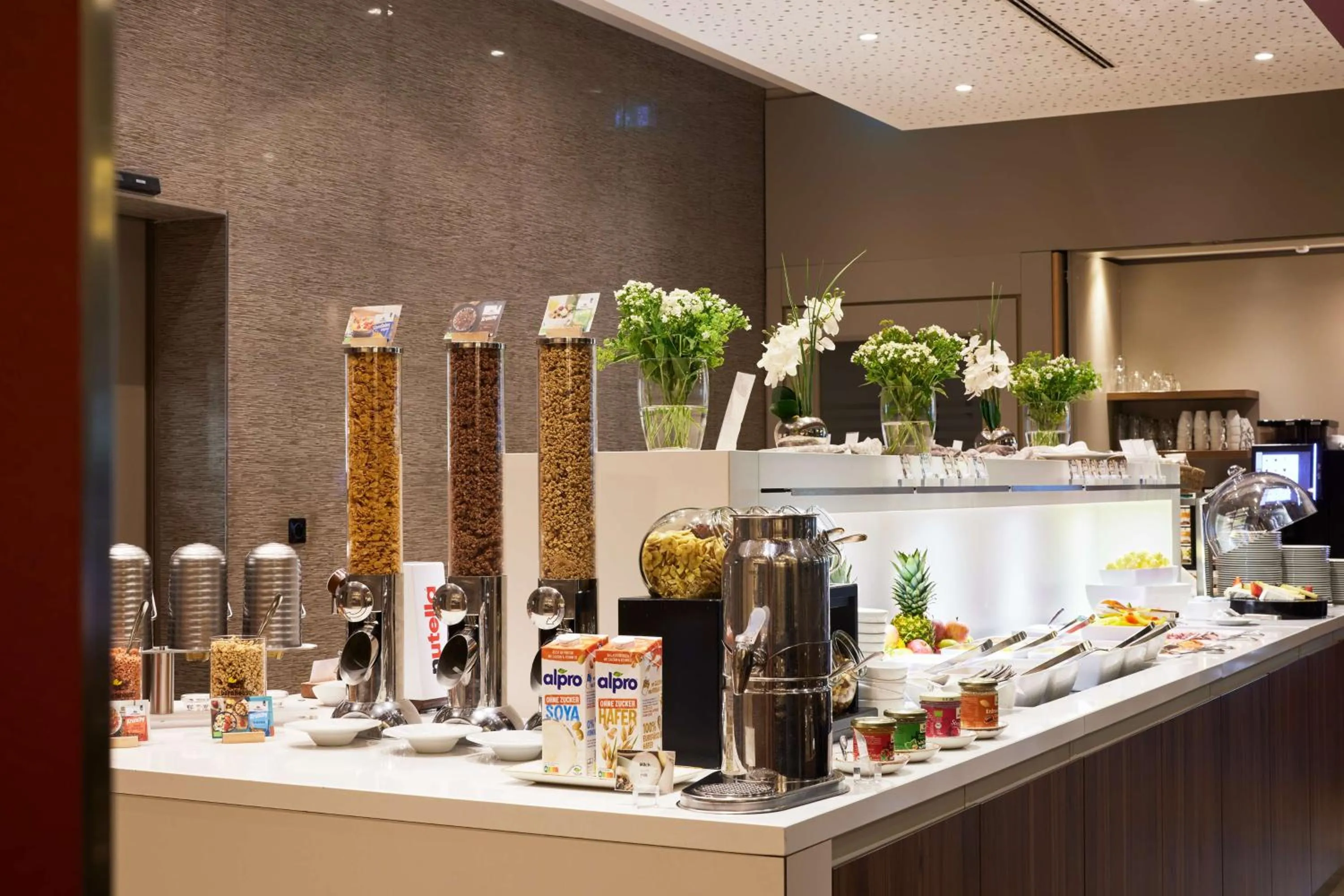 Breakfast in bigBOX ALLGAEU Hotel