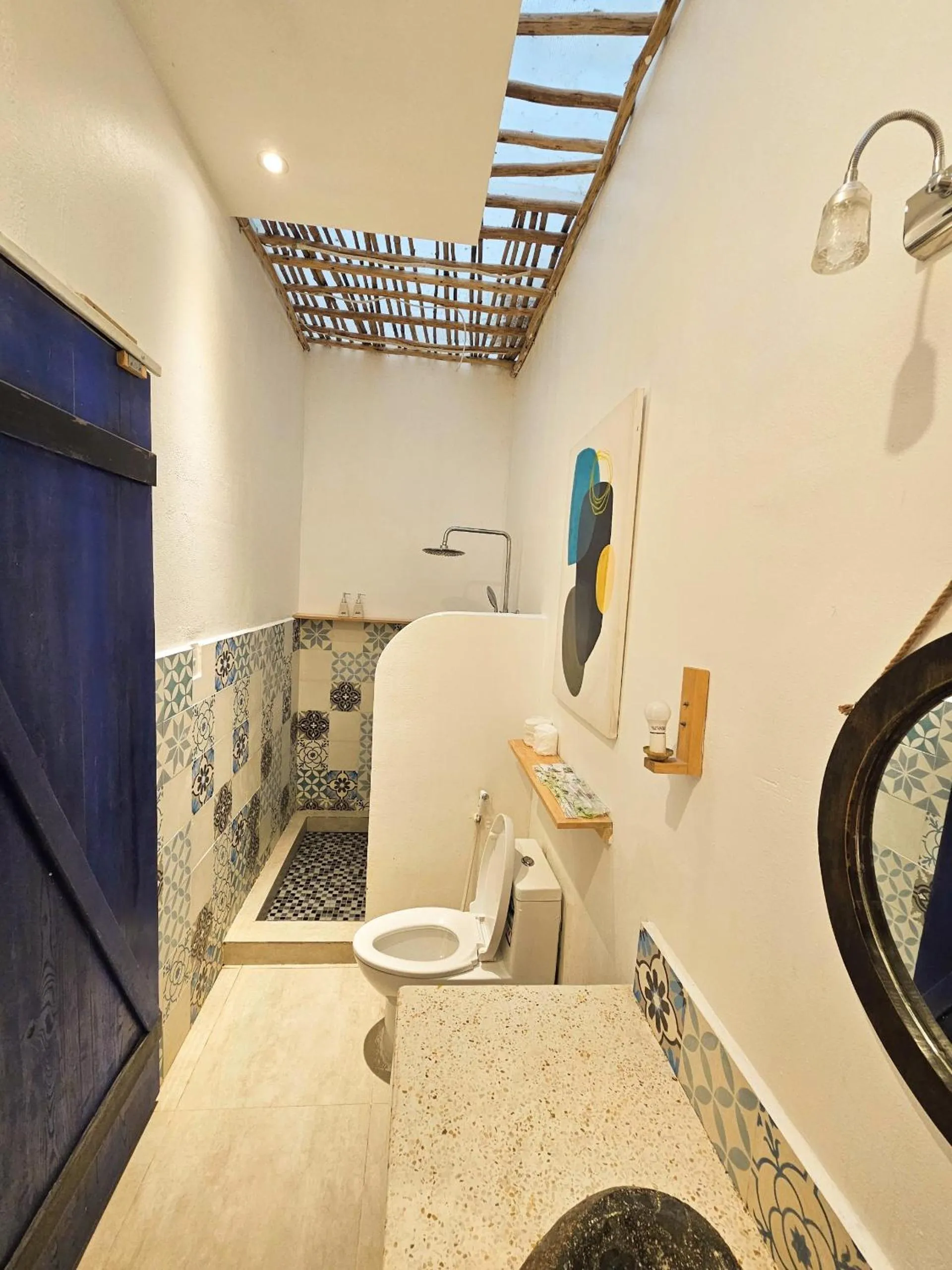 Shower in Hacoda Homestay