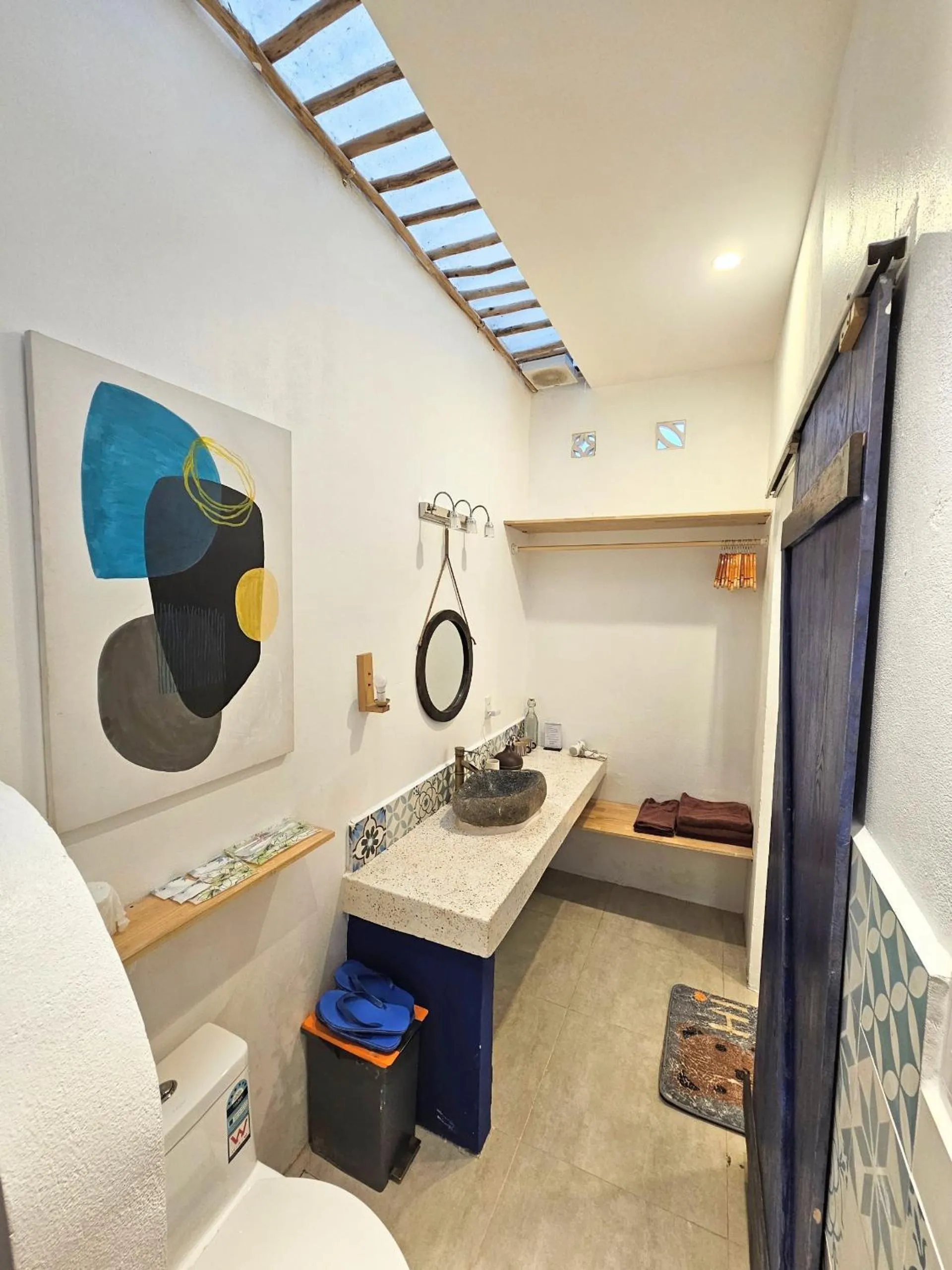 Shower in Hacoda Homestay