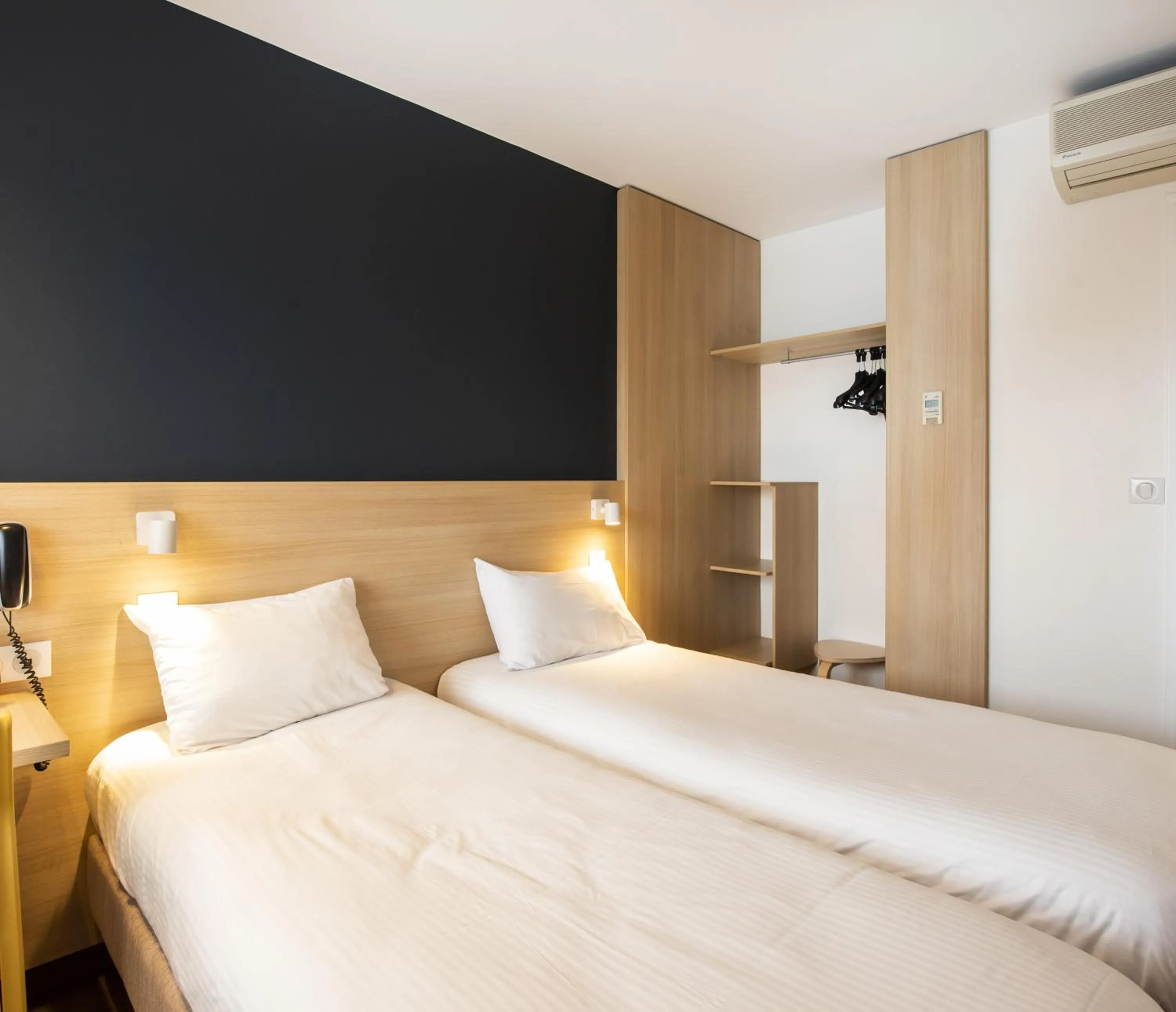 Bedroom, Bed in The Originals Access Hôtel Bordeaux Aéroport