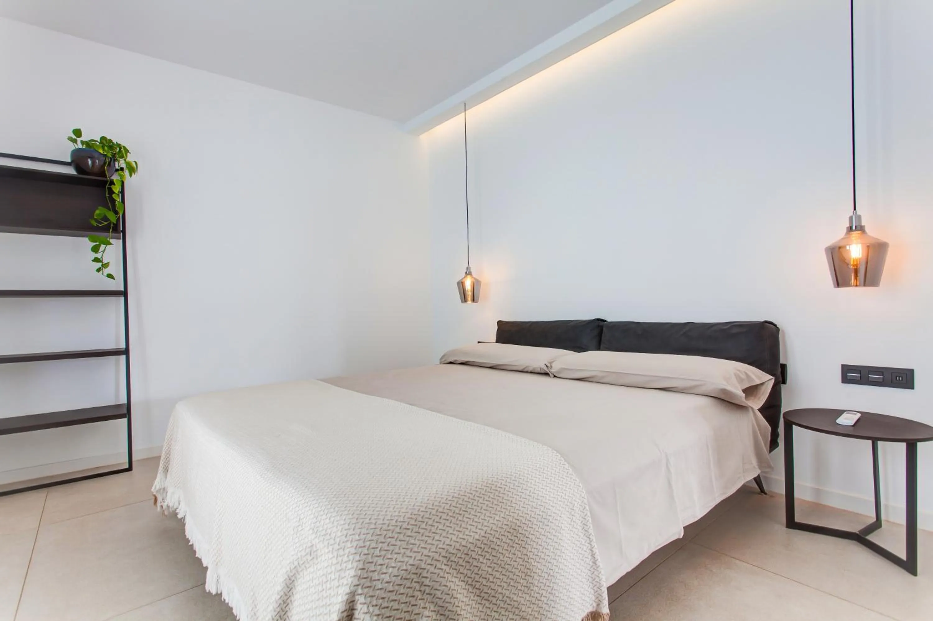 Bed in Mana EcoRetreat