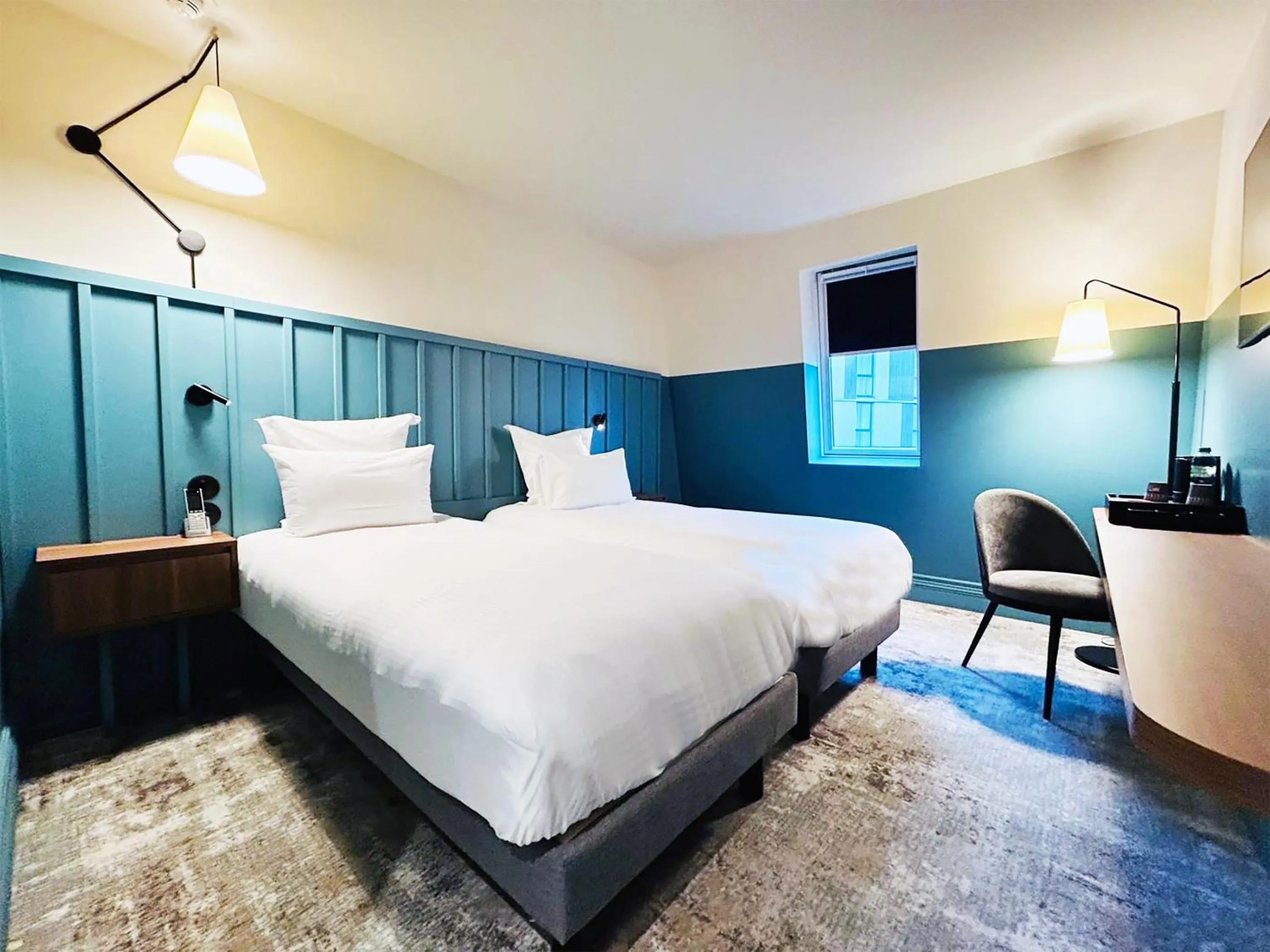 Twin Room in Kyriad Compiègne