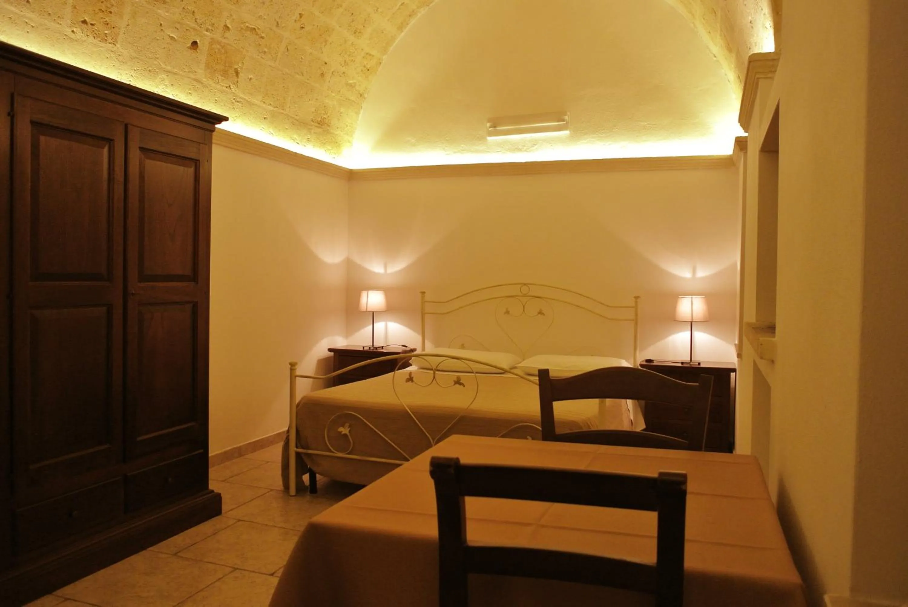 Photo of the whole room, Bed in Masseria Nuova