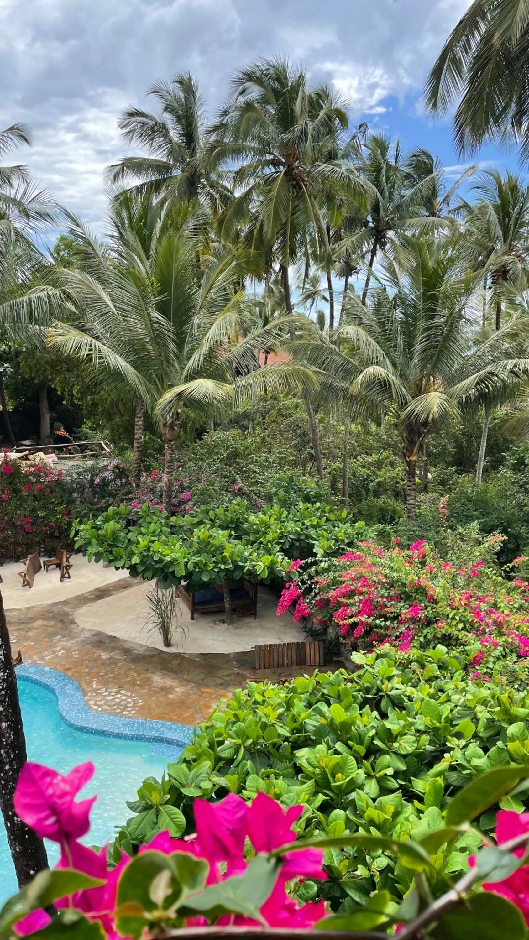 Pool view in Samaki Lodge & Spa