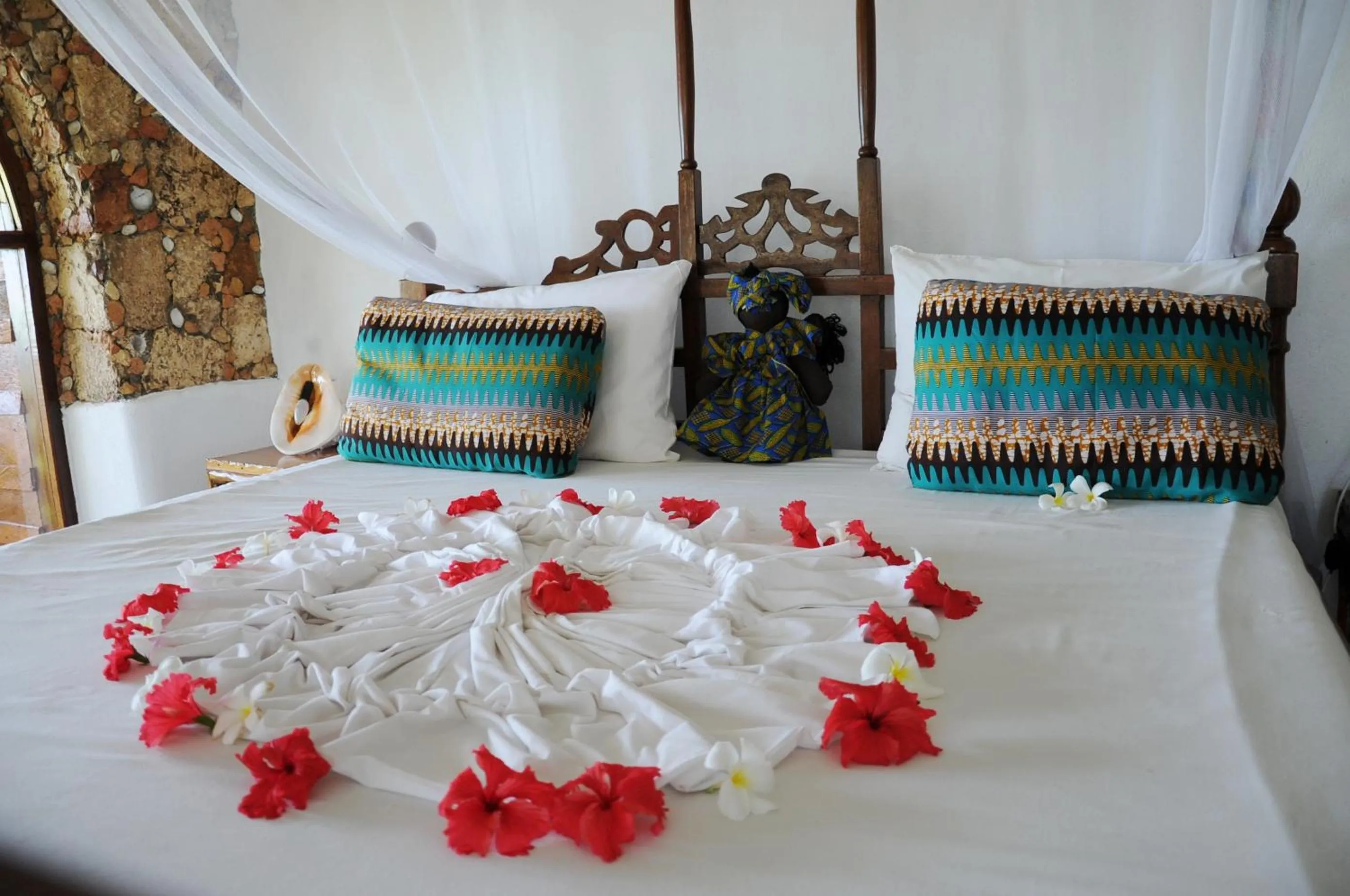 Bed in Samaki Lodge & Spa
